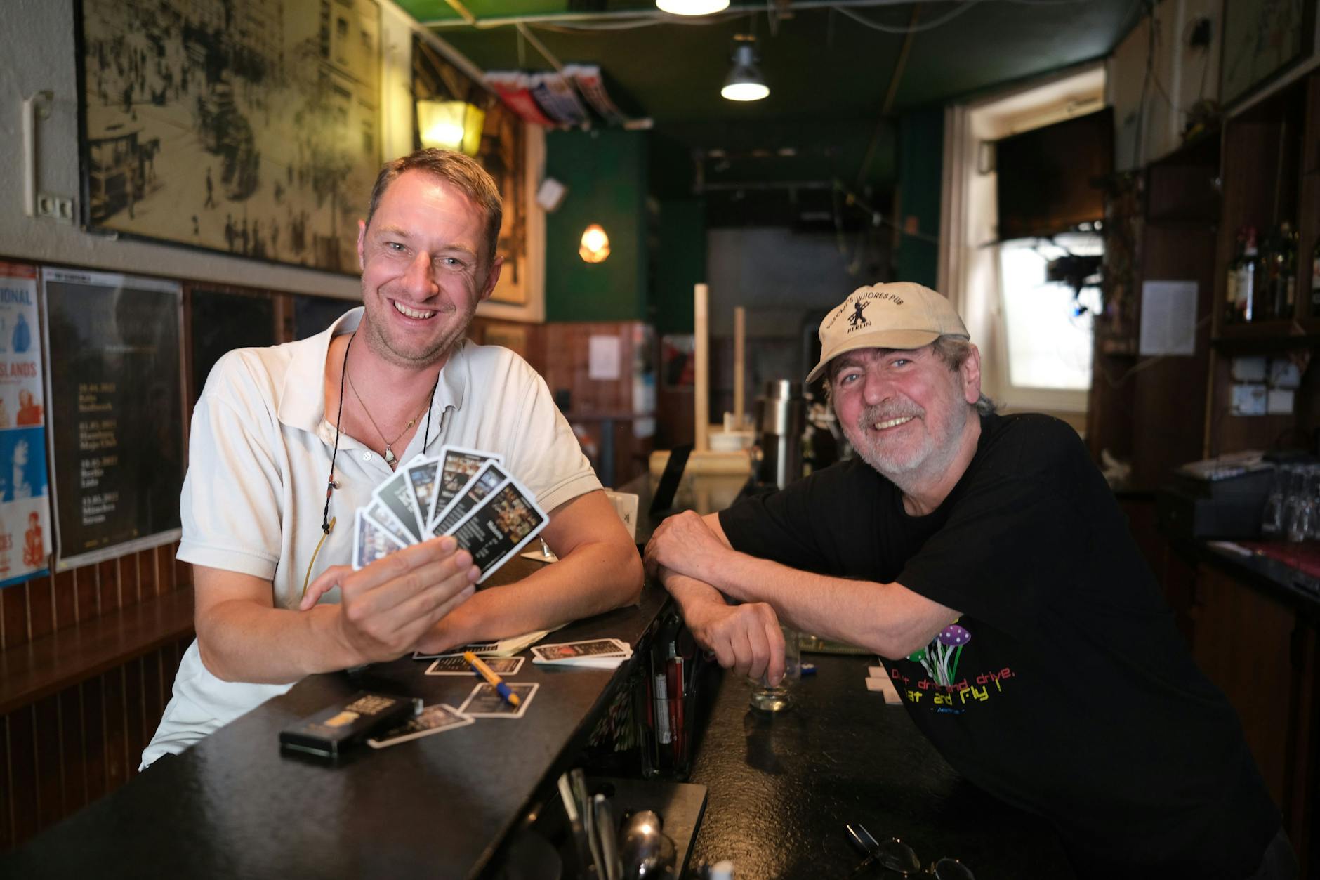 Der Münchner Martin Emmerling mit dem Berliner Wirt Fred „Puschel“ Eichhorn