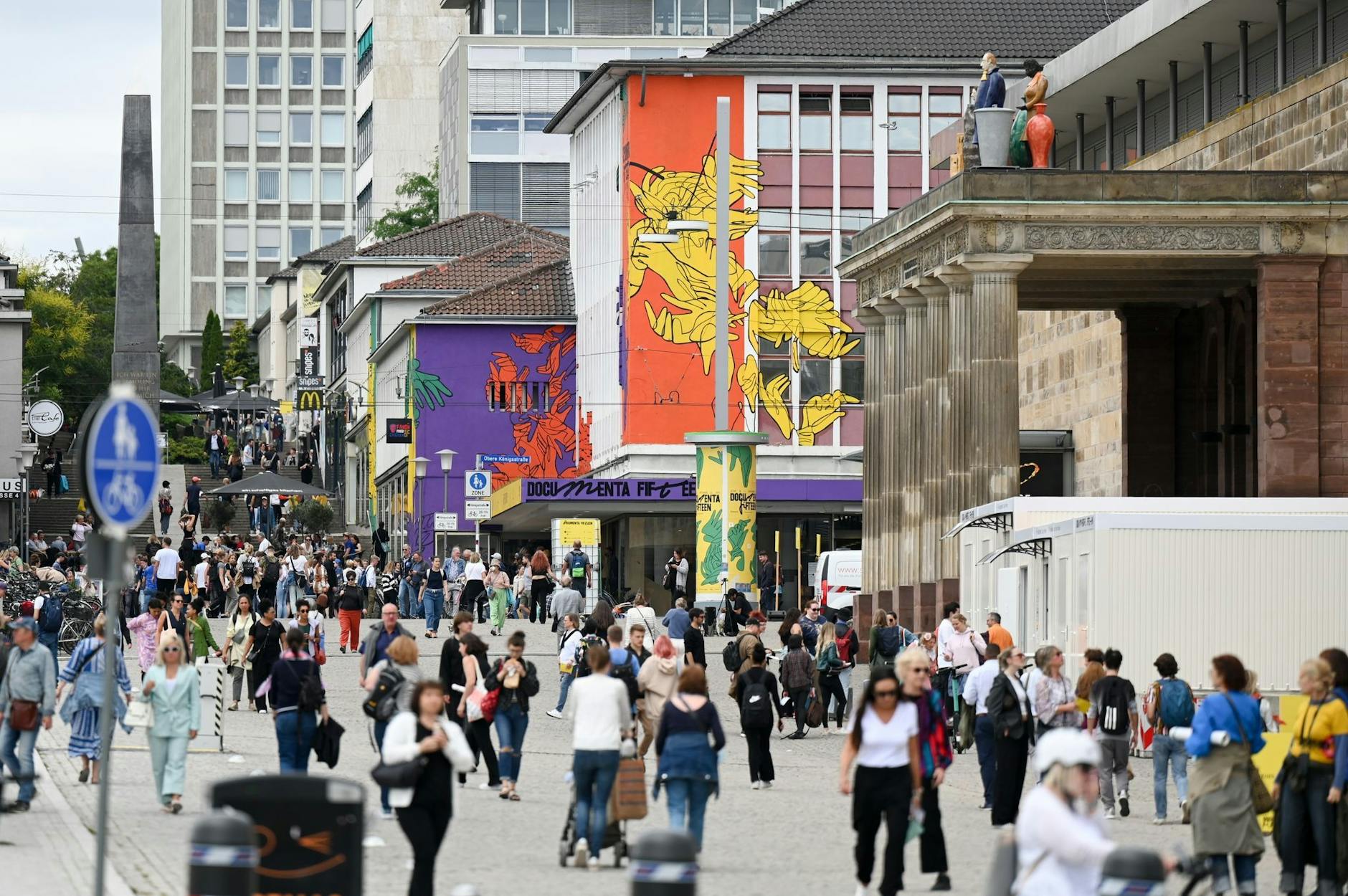 Die Kunstausstellung in Kassel steht wegen eines Antisemitismus-Skandals in der Kritik.