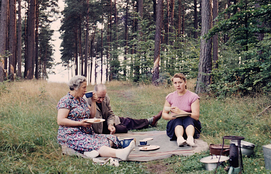 Auch in der DDR war Picknicken beliebt - heute natürlich genauso. In Berlin gibt es viele schöne Orte zum Picknicken.&nbsp;
