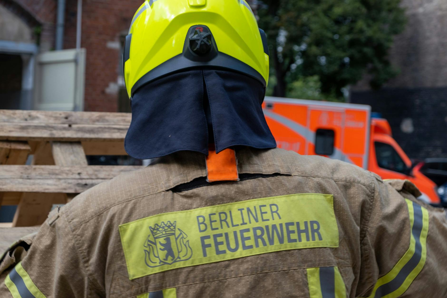 Feuerwehrmann der Berliner Feuerwehr