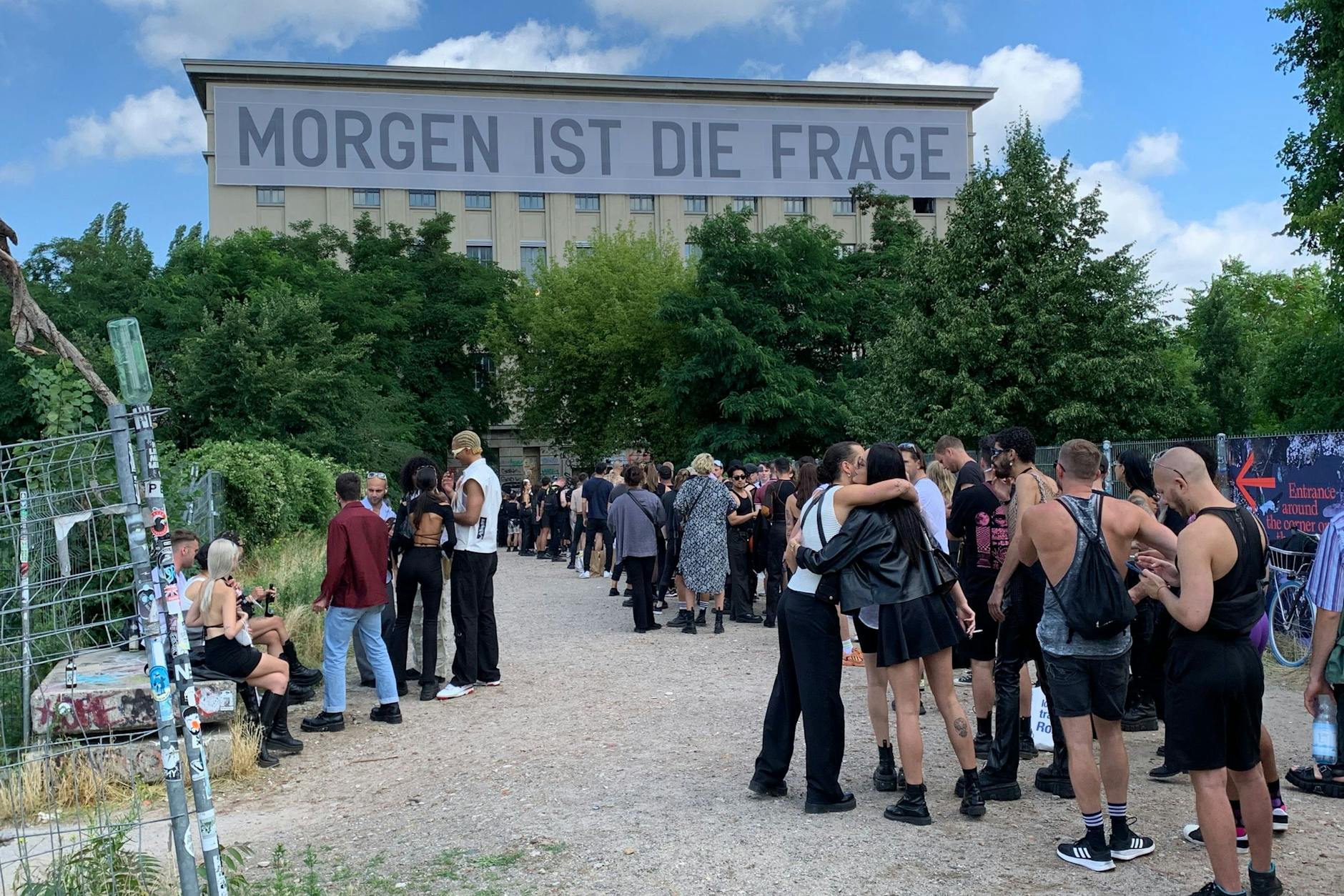 Abgerutscht, aber mit Abstand immer noch Berlins bester Club: das Berghain in Friedrichshain.