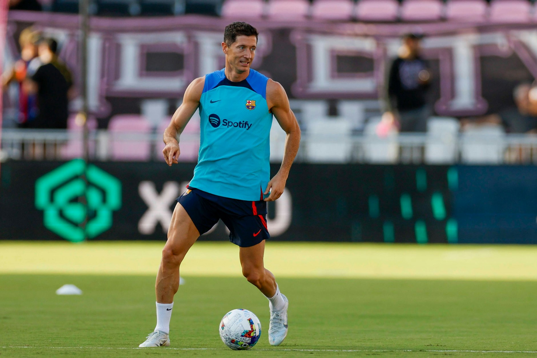 Der polnische Weltklasse-Stürmer Robert Lewandowski beim Training des FC Barcelona.