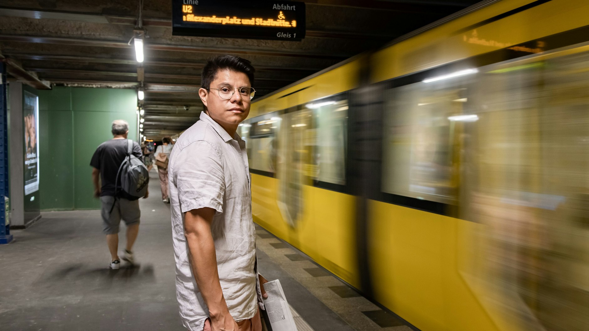 Handy, Geld, Schlüssel, alles war weg. Unser Autor fährt trotzdem weiter U-Bahn in Berlin.