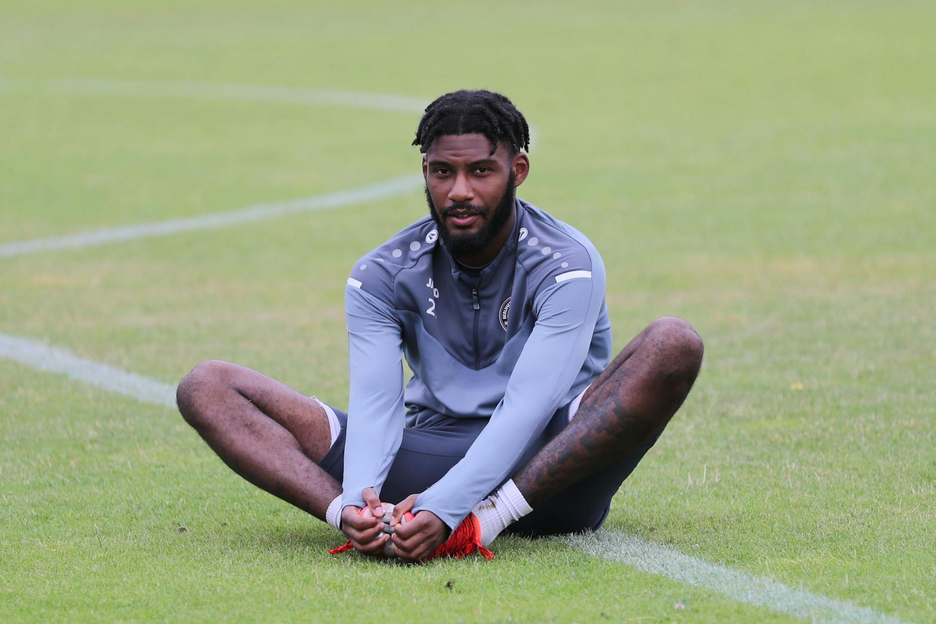 Dominic Duncan ist froh! Endlich konnte er seinen Vertrag beim BFC Dynamo unterschreiben.