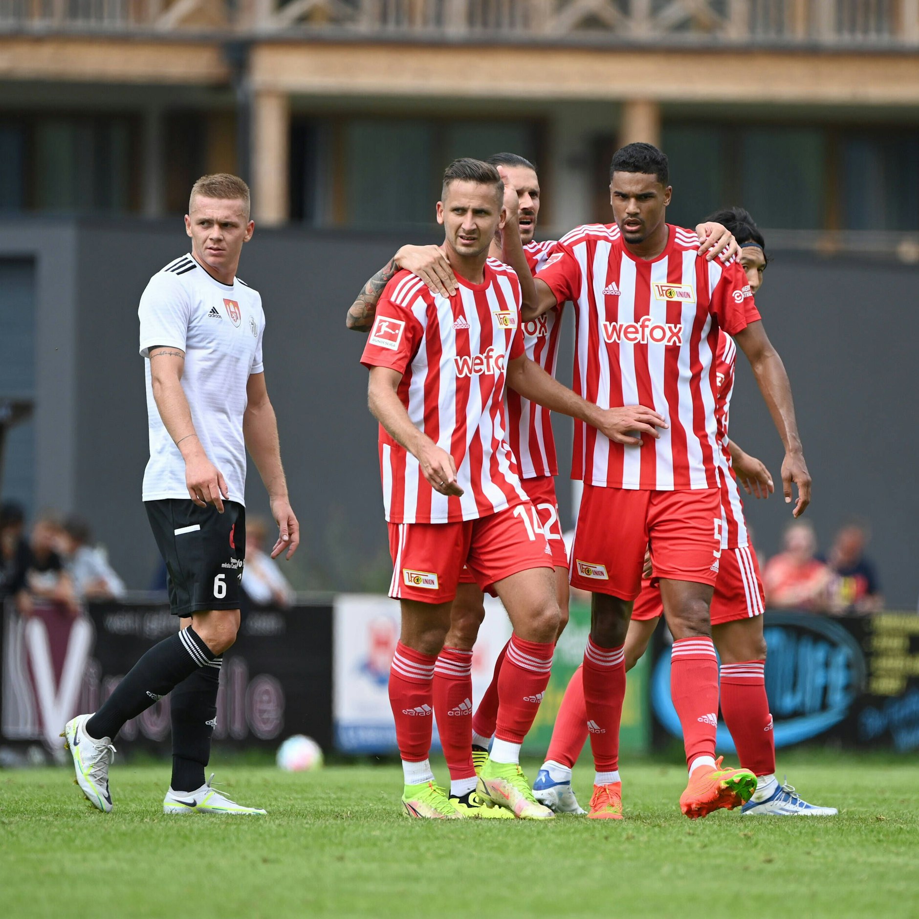 Paul Seguin, Christopher Trimmel und Danilho Doekhi wollen gegen Nottingham unbedingt dabei sein.