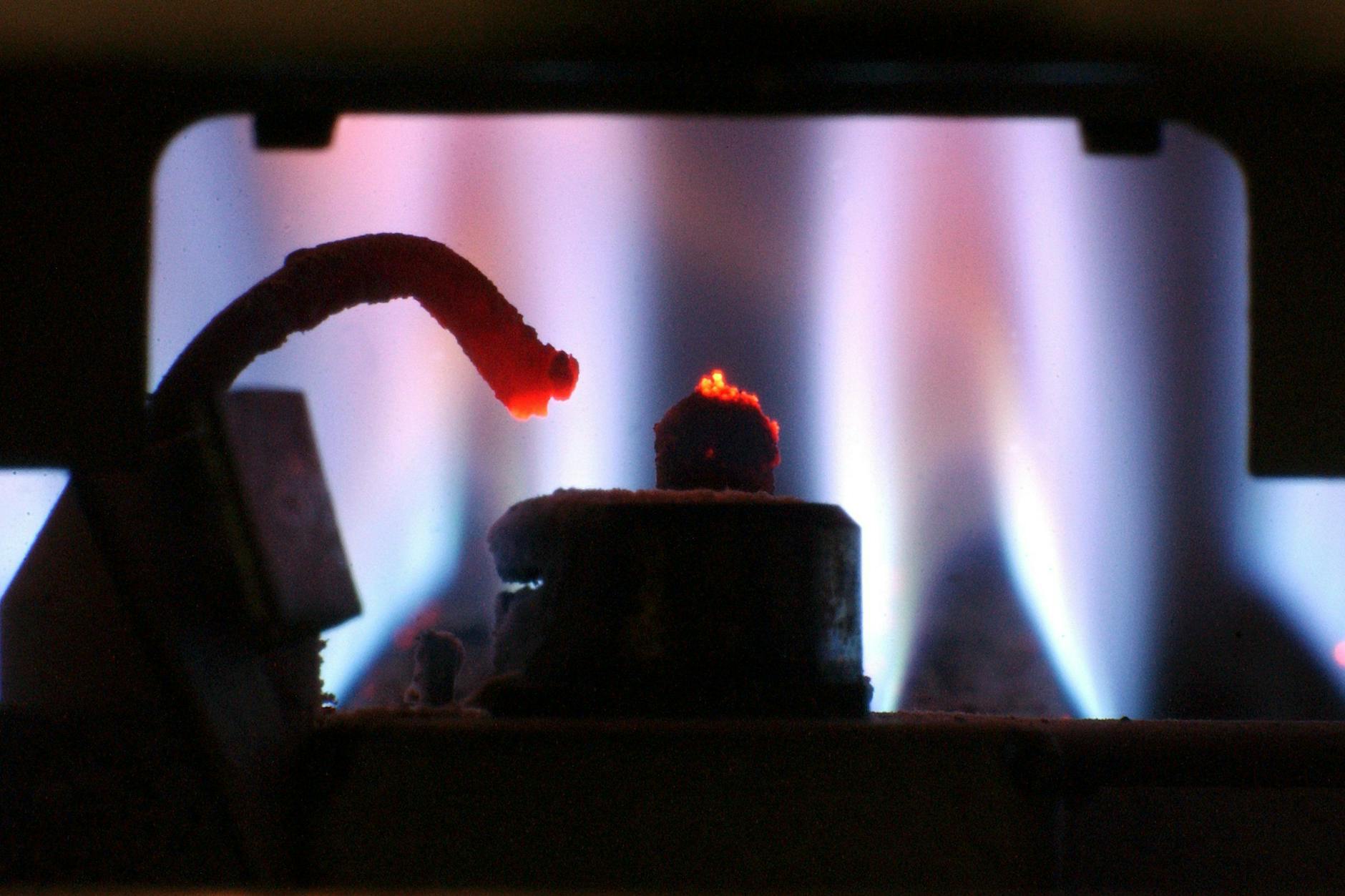 Wer schon jetzt den Betrieb seiner Gastherme einschränkt, hilft ein bisschen beim Gas-Speichern für den Winter.