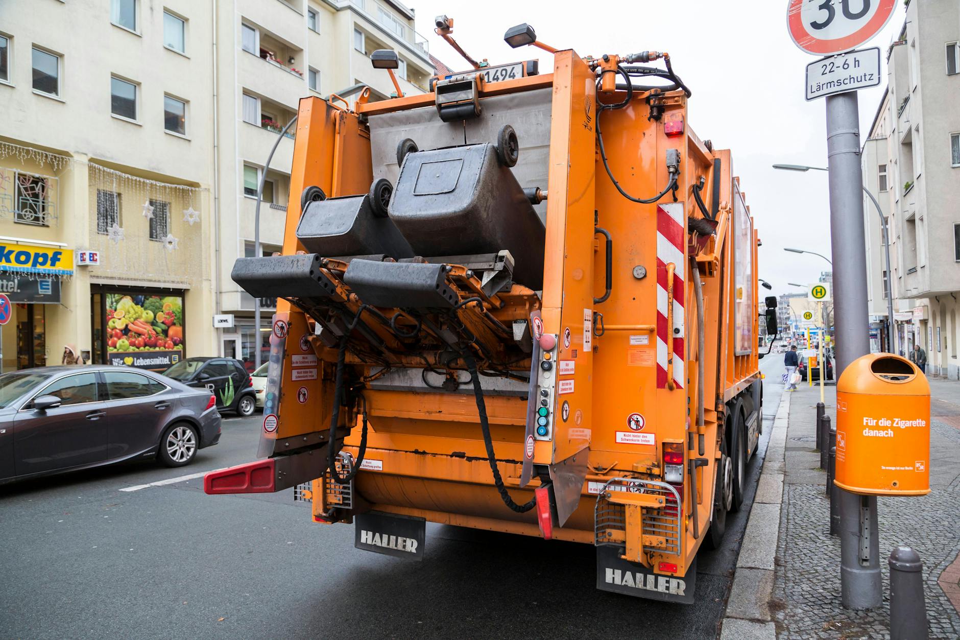 Viele Berliner Schulessen landen auf dem Müll.
