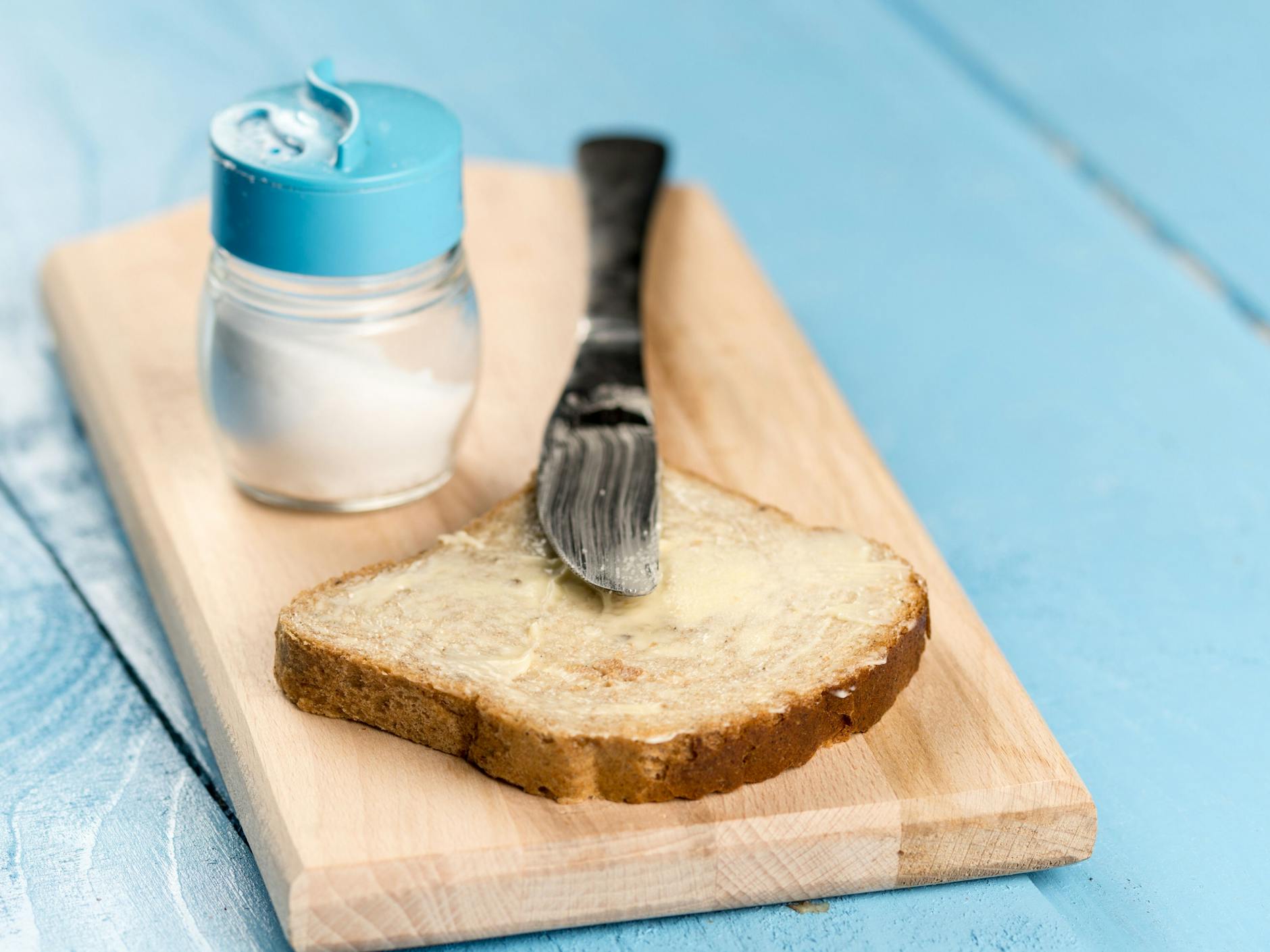 Muss man sich aus Sparzwängen bald die Butter vom Brot nehmen lassen?