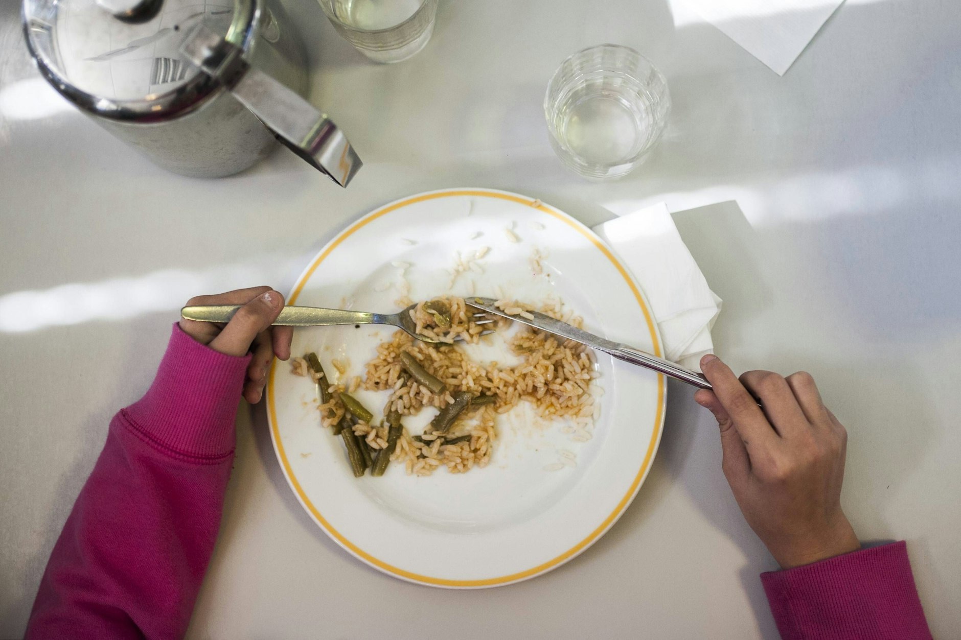Viel zu viel Schulessen wird einfach für die Mülltonne produziert. Ein Skandal.
