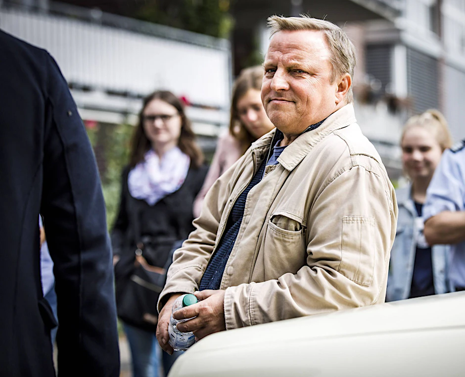 Ist das Axel Prahl oder liegt eine Verwechslung vor?