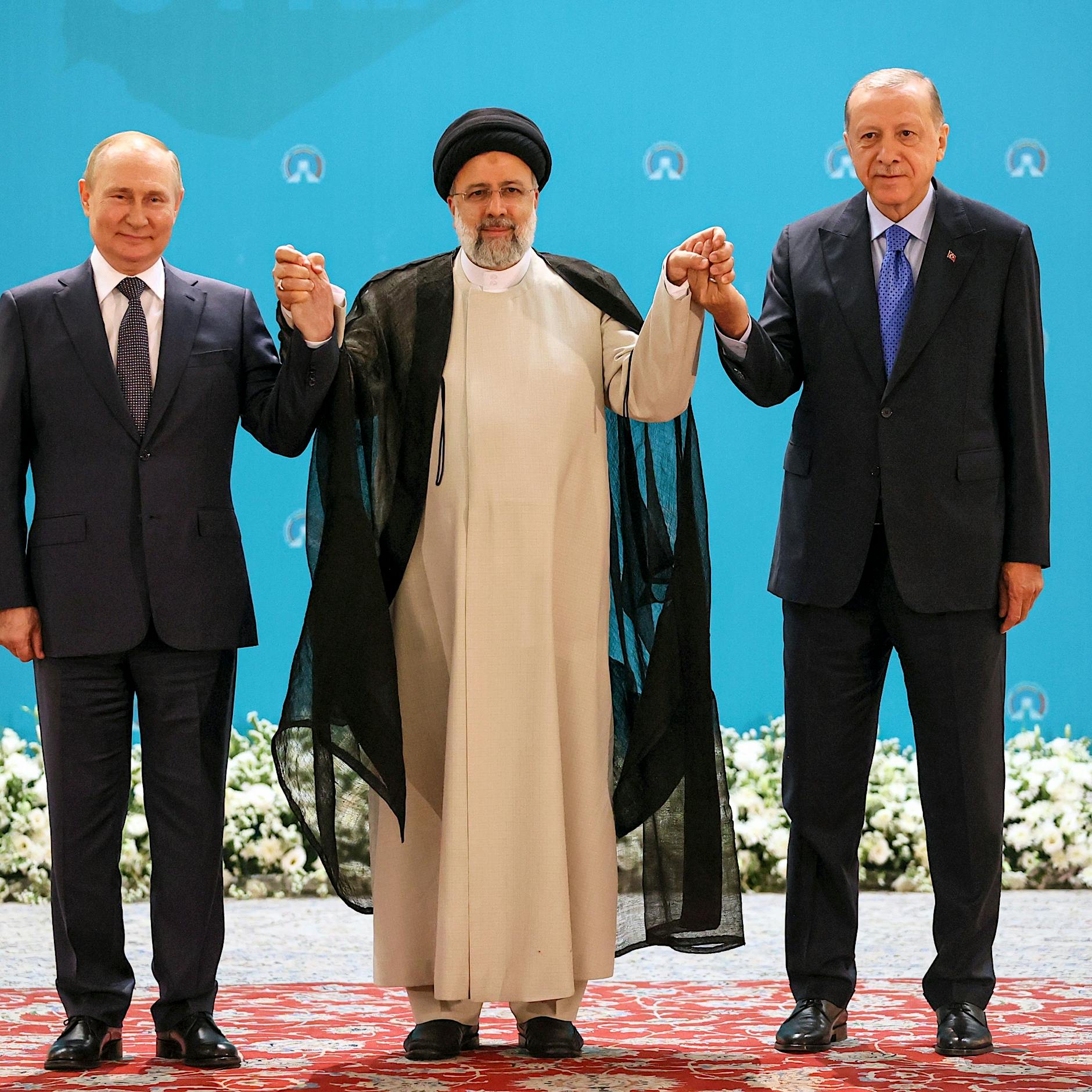 Baerbock: Erdogans Foto mit Putin „mehr als unverständlich“