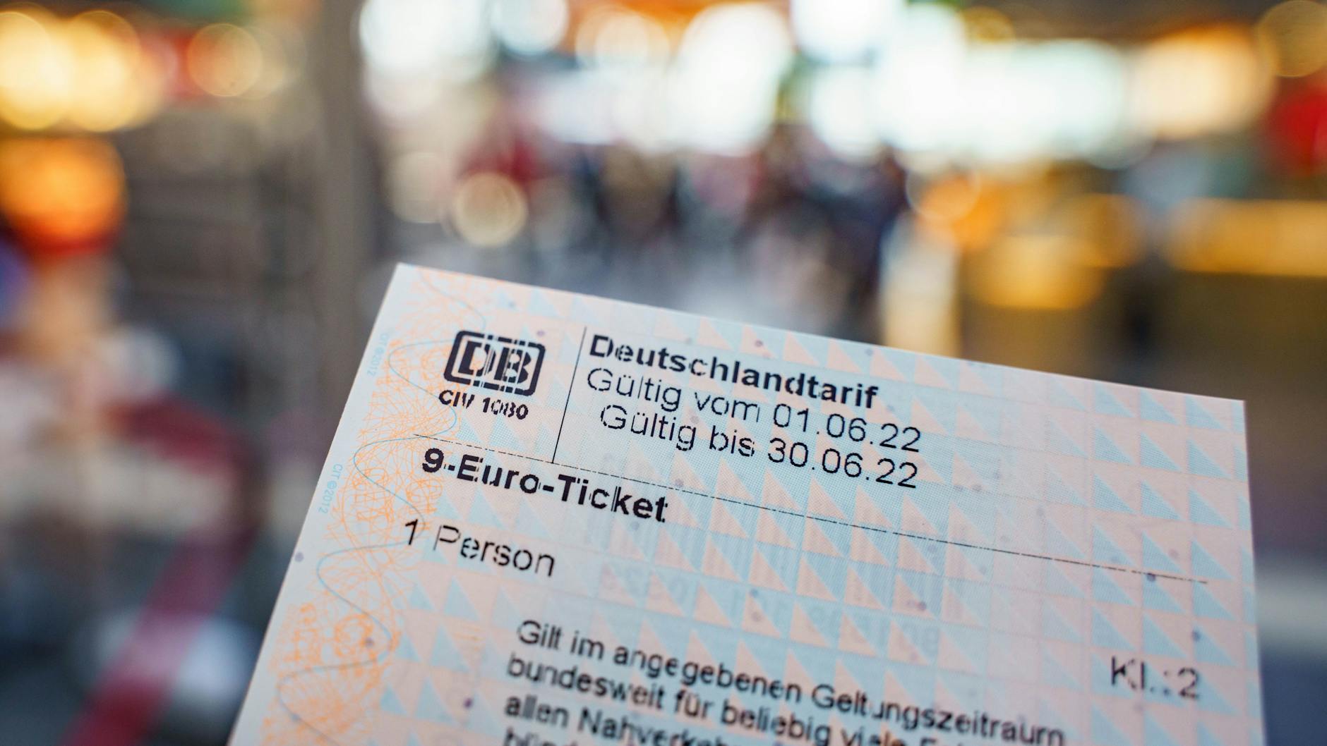 FDP-Finanzminister Christian Lindner will keine Nachfolgeregelung für das beliebte 9-Euro-Ticket.