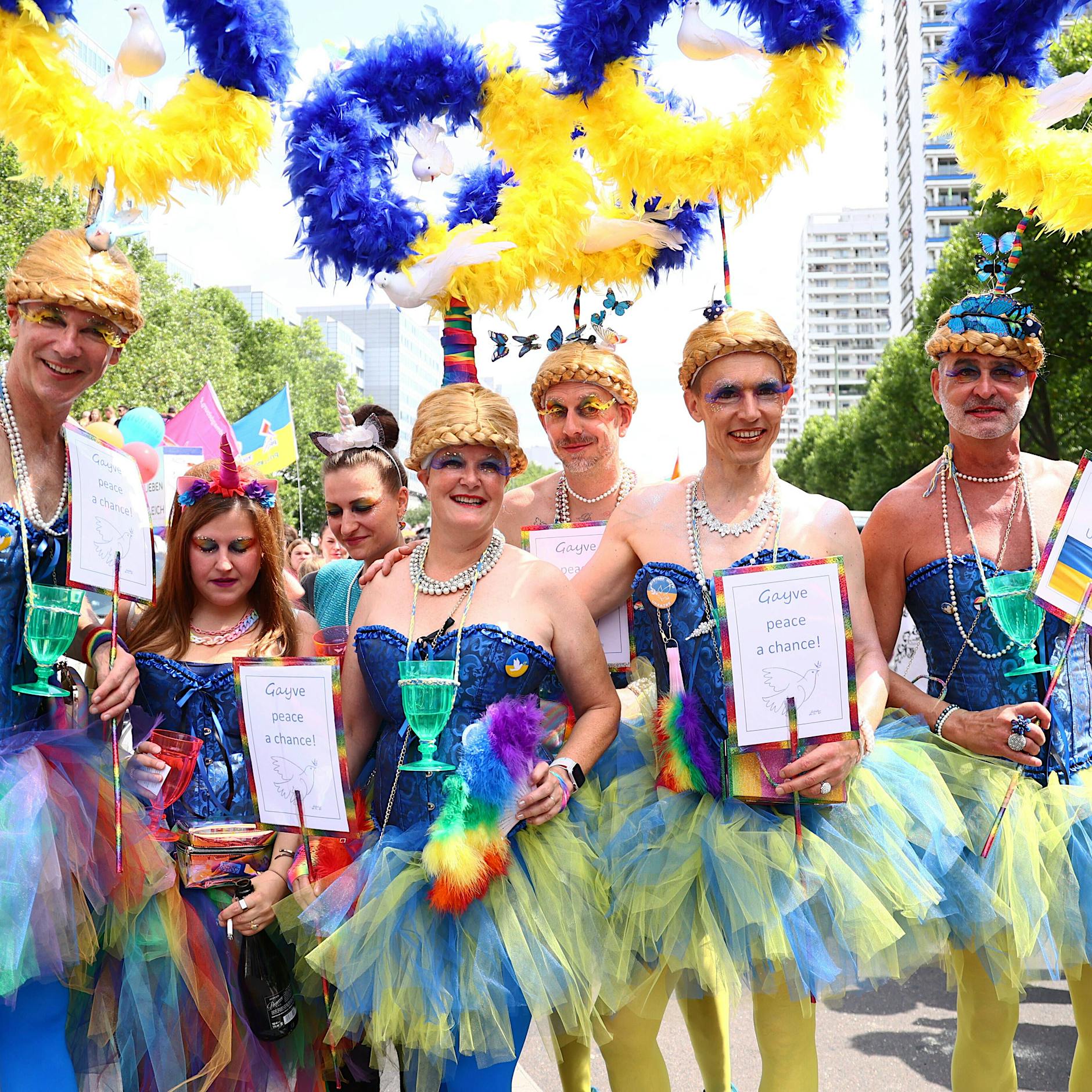 „Vereint in Liebe“: Hunderttausende feiern CSD in Berlin