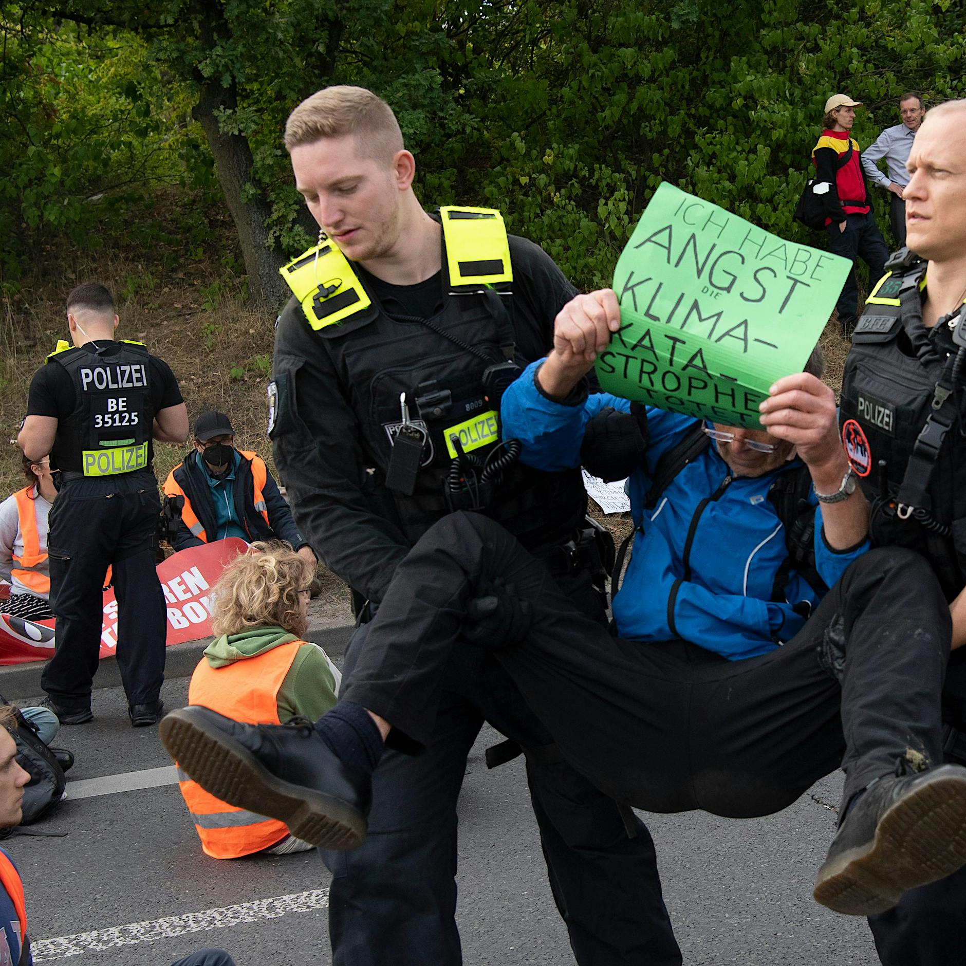 CDU-Generalsekretär fordert Präventivgewahrsam für Klimaaktivisten