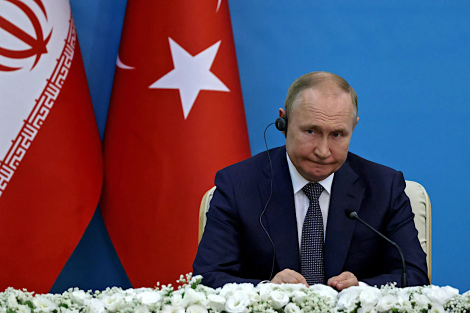 Russlands Präsident Wladimir Putin könnte für Kriegsverbrechen verantwortlich gemacht werden.