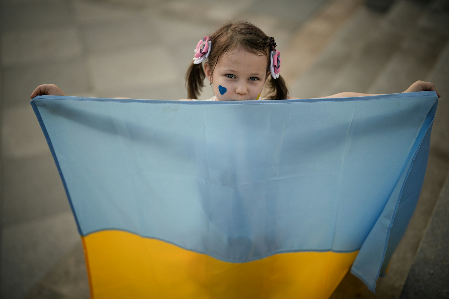 Die Angriffe auf den Hafen in Odessa trieben am Wochenende erneut viele Menschen auf die Straßen.