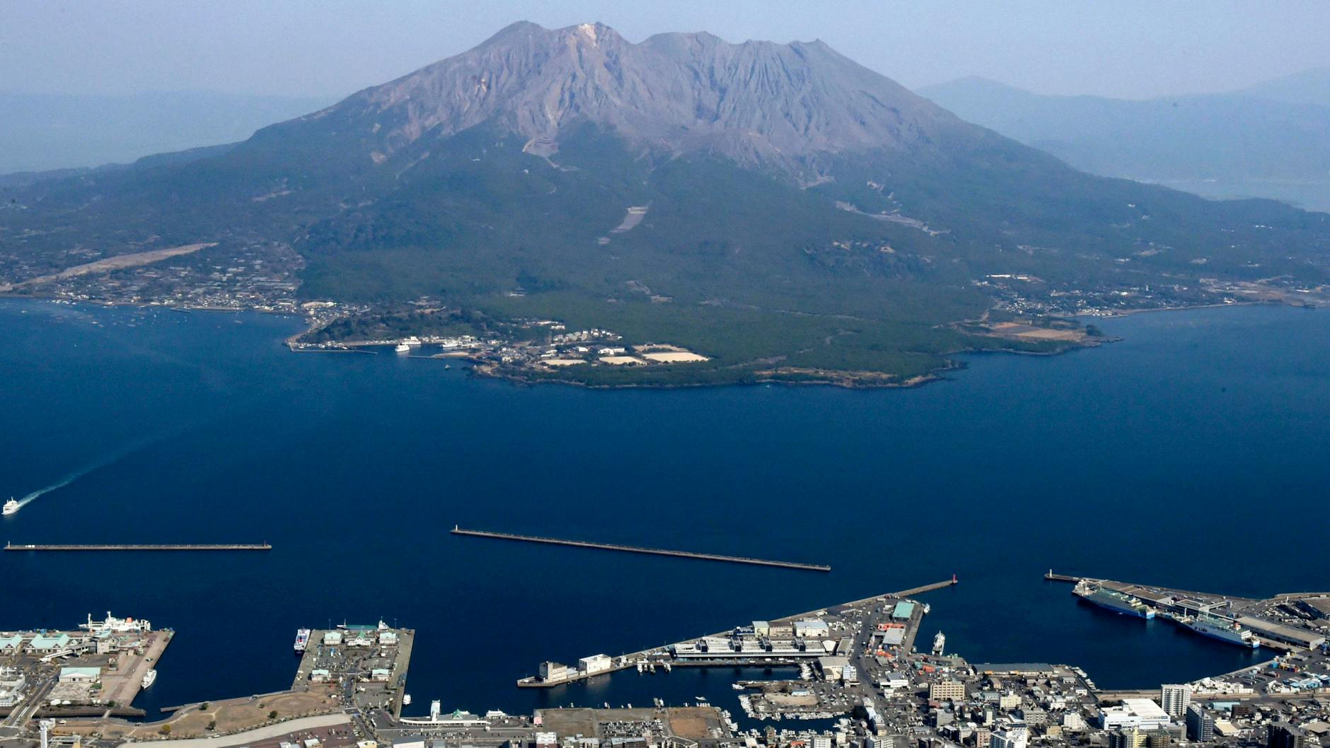Der Blick auf den Sakurajima im März 2022.