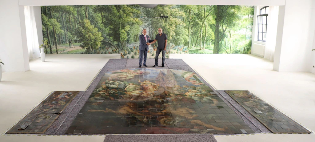 Verschollenes Porzellanbild aus 1057 Teilen zurück in Berlin