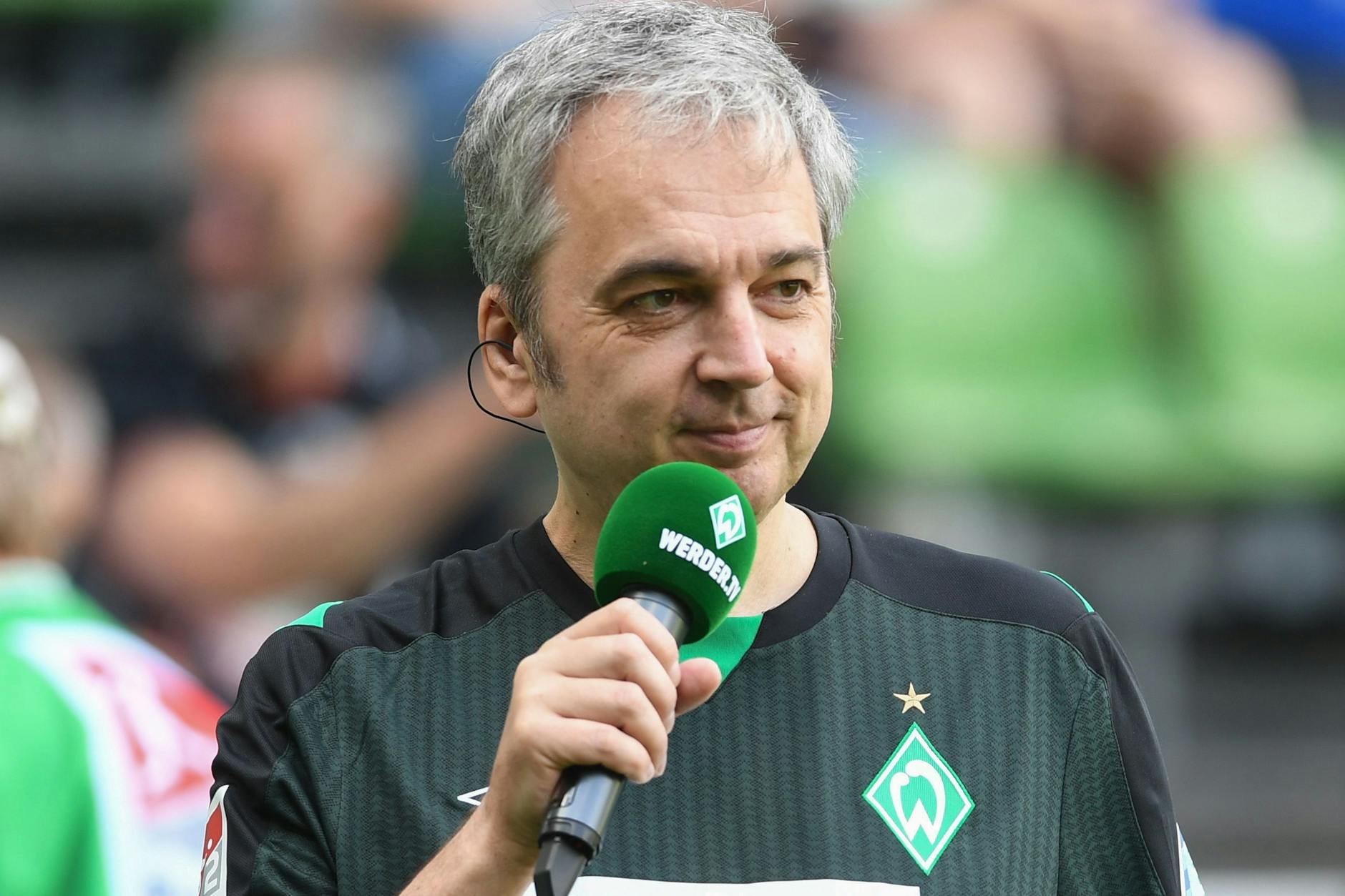 Bremens Stadionsprecher, der WDR-Moderator Arnd Zeigler, wurde vom DFB mit dem Fair-Play-Preis des Deutschen Fußball-Bundes ausgezeichnet.