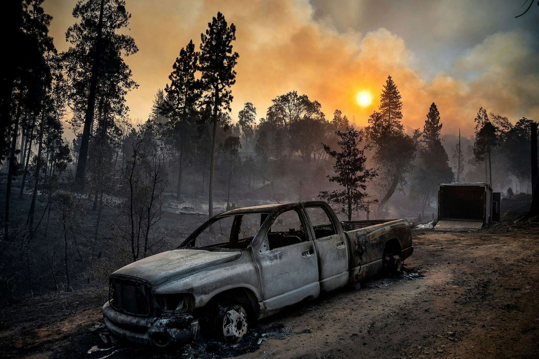 In der Nähe des Yosemite-Nationalparks in Kalifornien wütet das Oak-Fire.