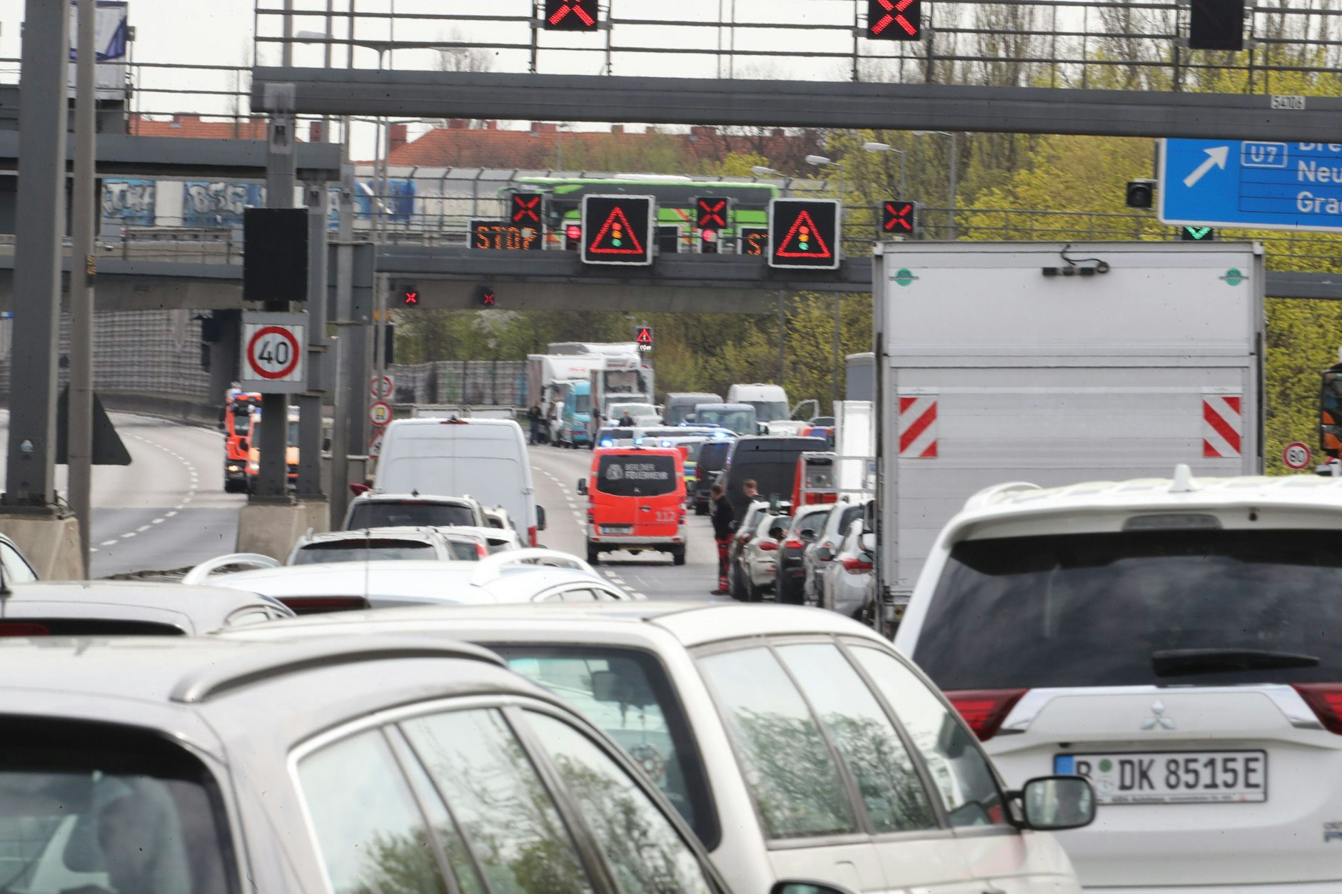 Auch ohne Konzert staut es sich auf der A100 in Tempelhof schon häufig.