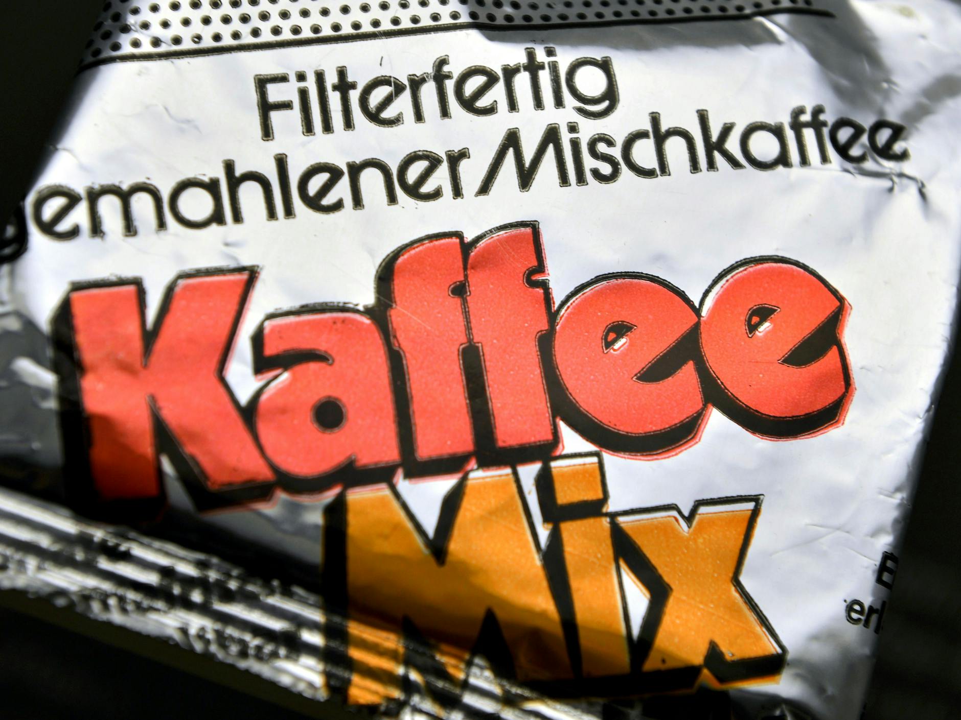 Eine Verpackung des DDR Kaffee-Mix. Für die legendäre Kaffeekrise 1977 fand das SED-Politbüro eine Lösung, die nur wenigen schmeckte.