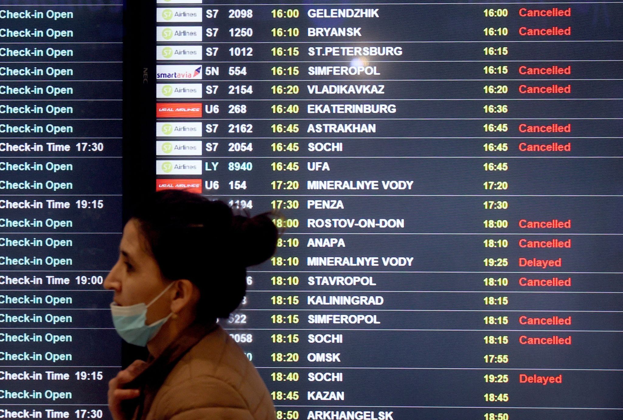 Russlands Luftfahrtbranche verliert Millionen Passagiere