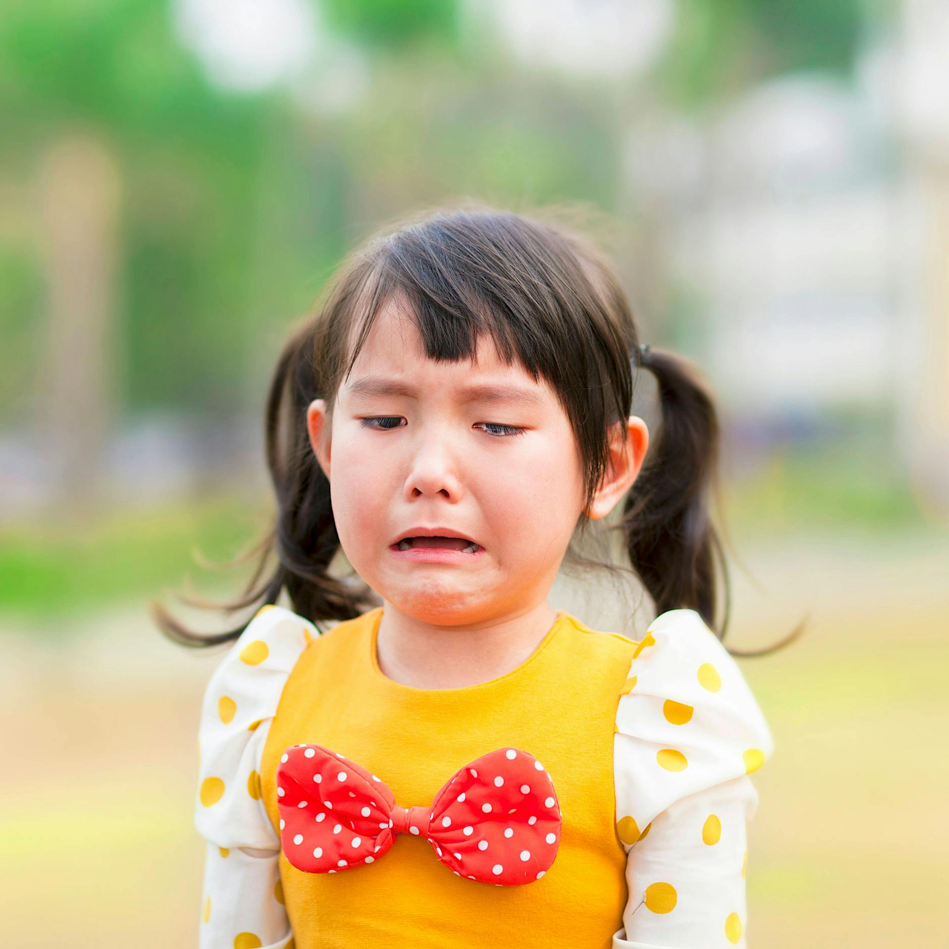 Verhaltensfrage: Darf ich fremde Kinder trösten?