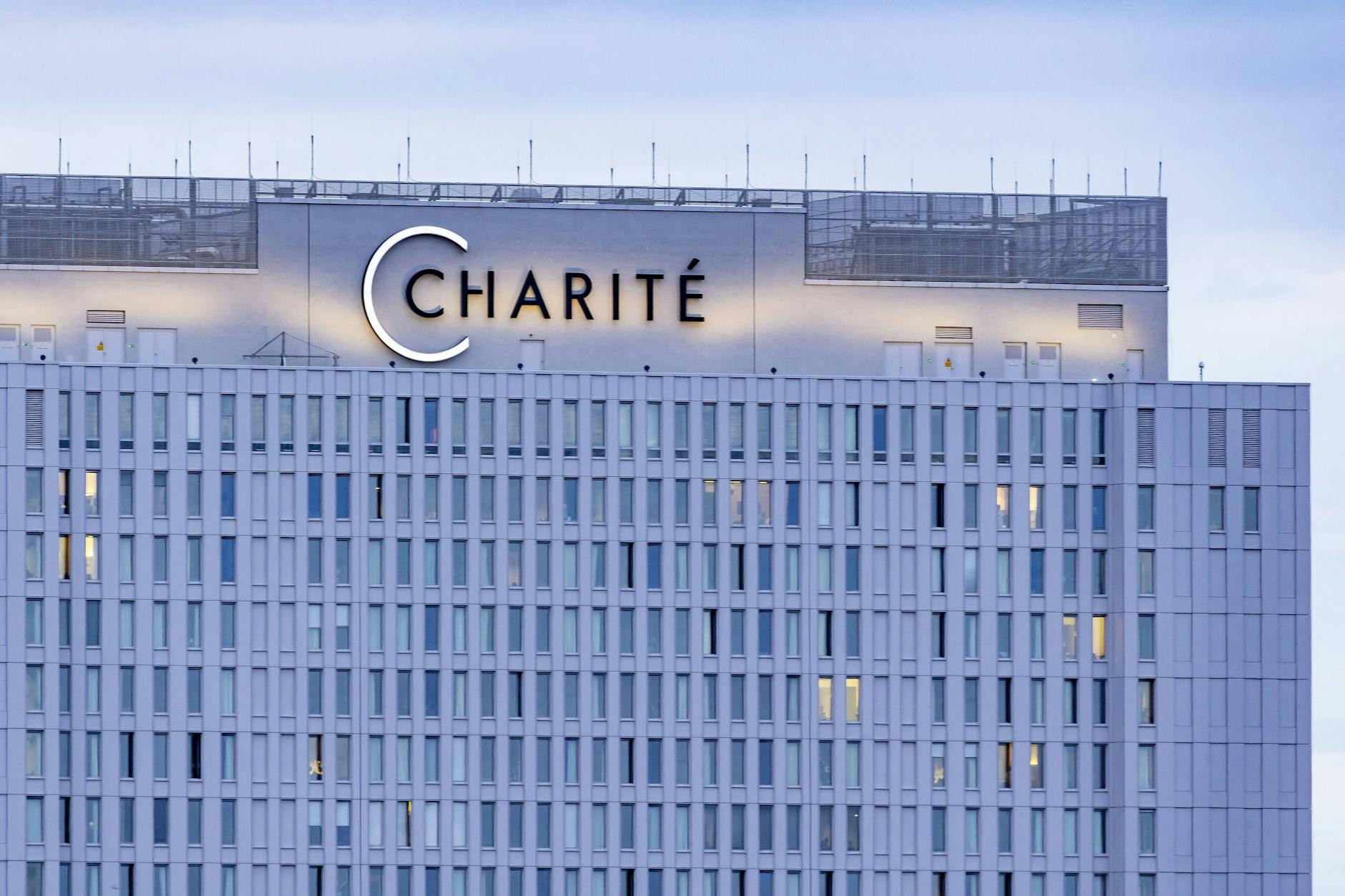 Der Gebäudekomplex der Charité-Kliniken in Berlin