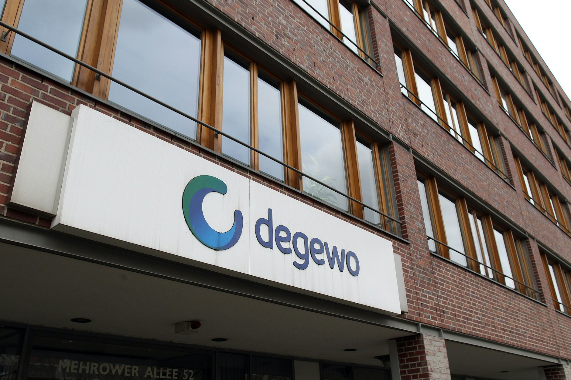 Die Degewo ist das größte landeseigene Wohnungsunternehmen. Hier im Bild: das Verwaltungsgebäude an der Mehrower Allee.