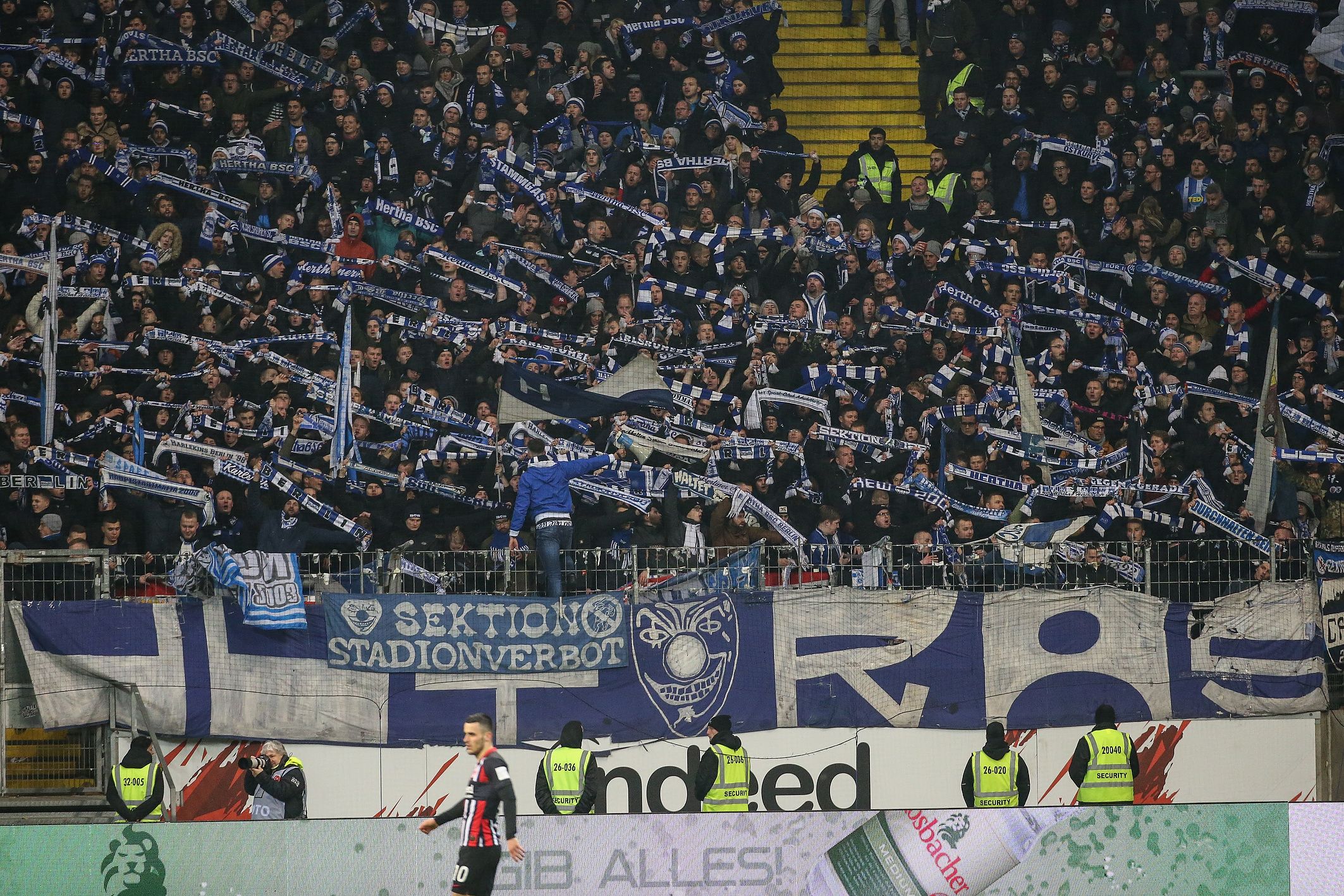Image - Hertha BSC: Das ist hitverdächtig! Ultras dichten Ballermann-Sauflied „Layla“ für die Ostkurve um