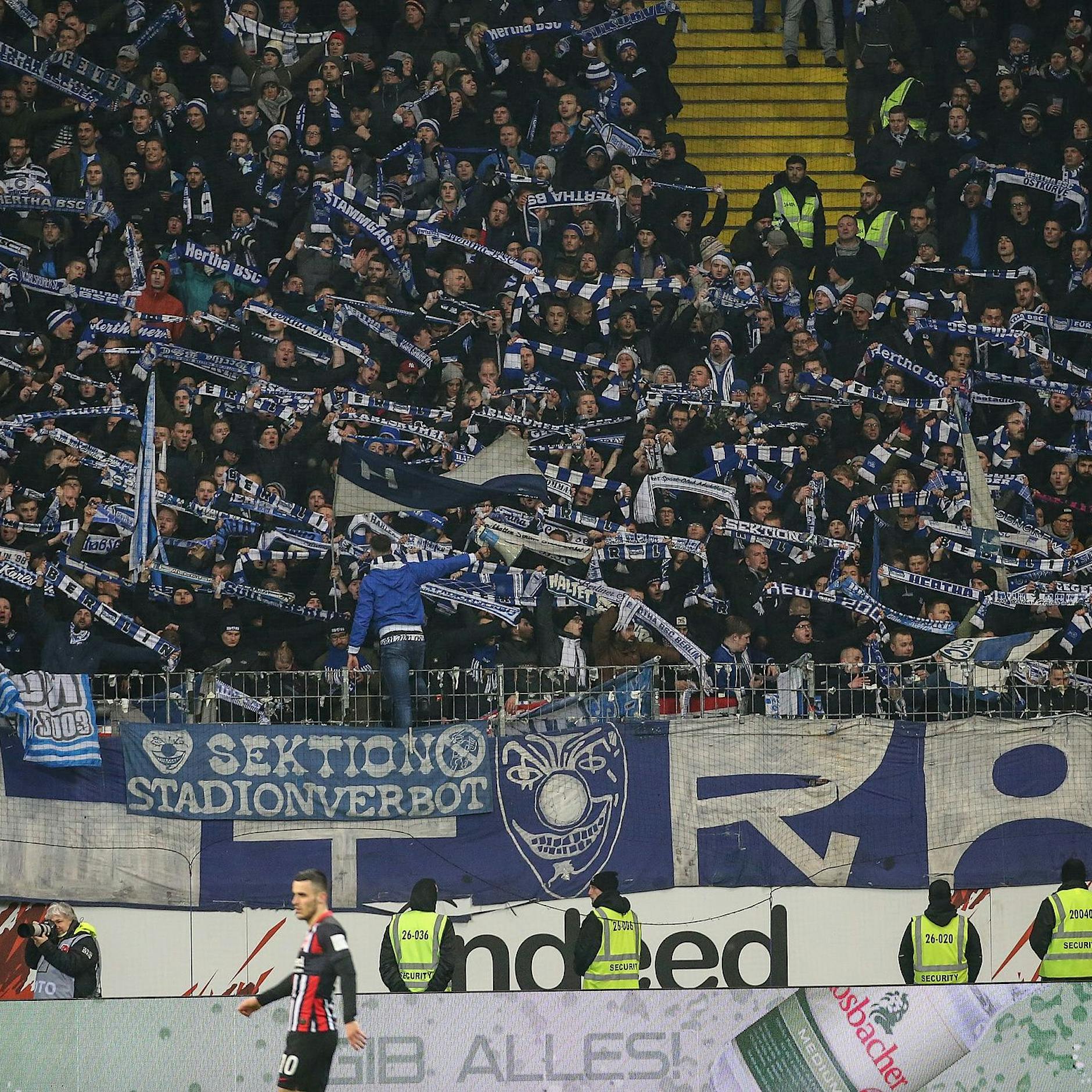 Hertha BSC: Das ist hitverdächtig! Ultras dichten Ballermann-Sauflied „Layla“ für die Ostkurve um