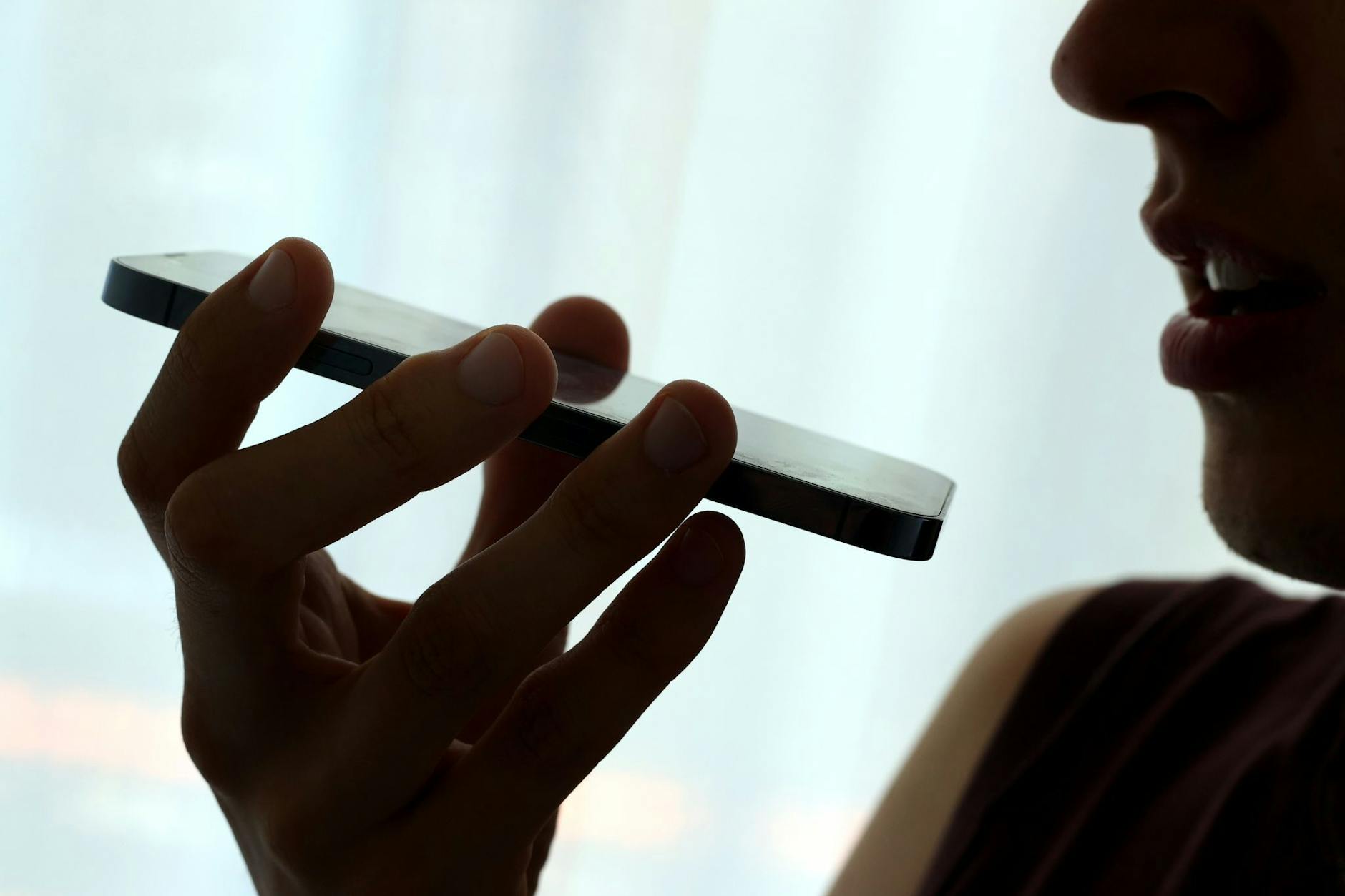 Fake-Anrufe von „Europol“: Lieber sofort auflegen!