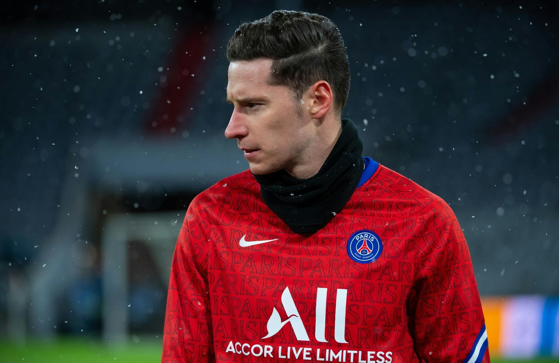 ARCHIV - Soll bei Paris Saint-Germein auf der Verkaufsliste stehen: Julian Draxler.