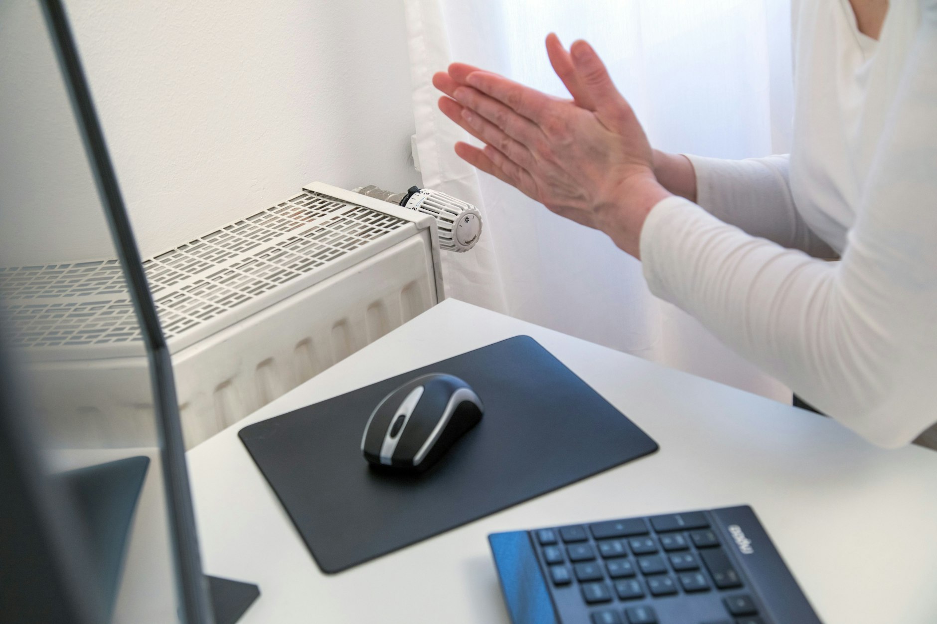 Arbeitnehmer könnten wieder ins Homeoffice geschickt werden, um Energie zu sparen. (Symbolbild)