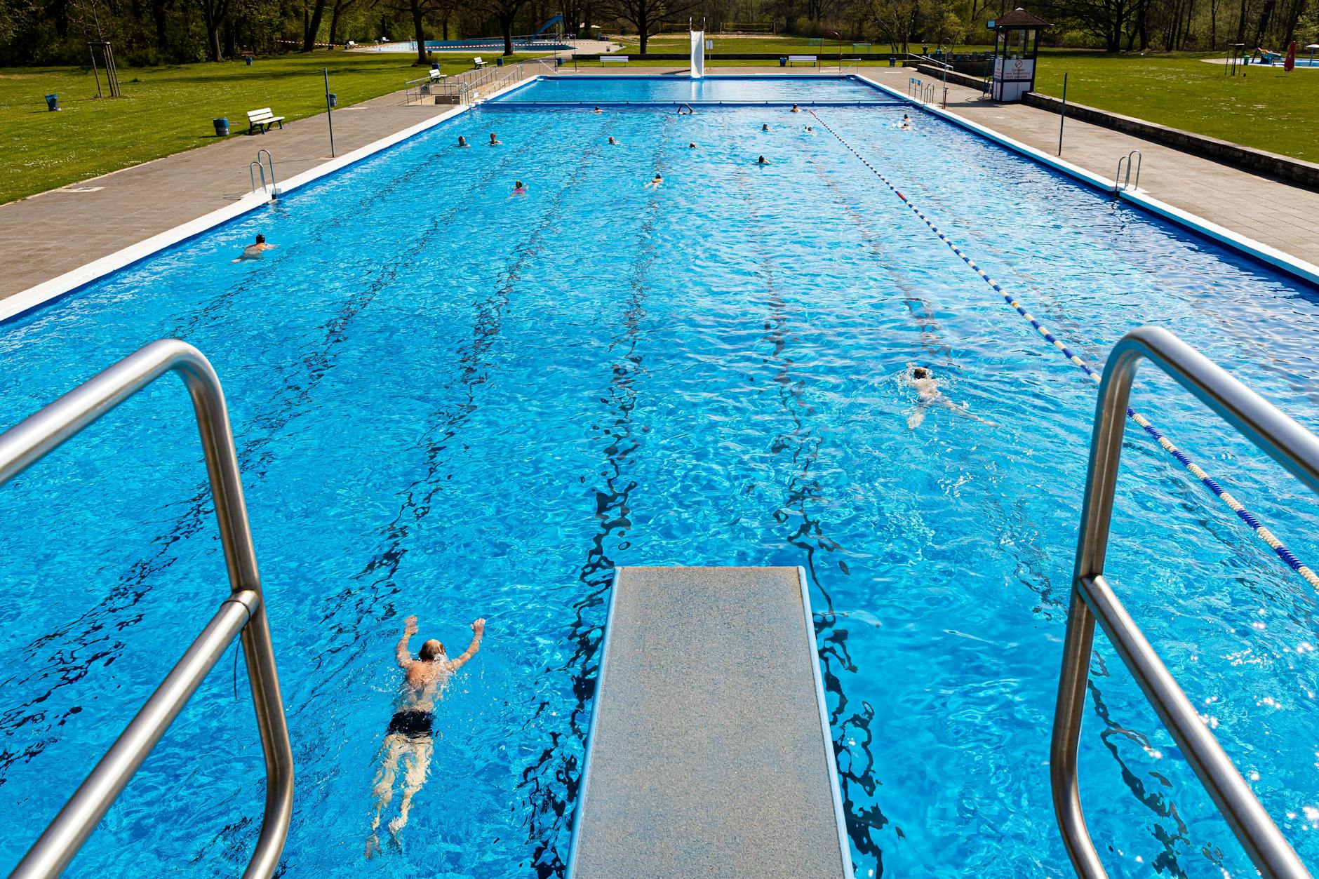 Das Annabad in Hannover: Nach dem Schwimmen kann man nun nur noch kalt duschen.