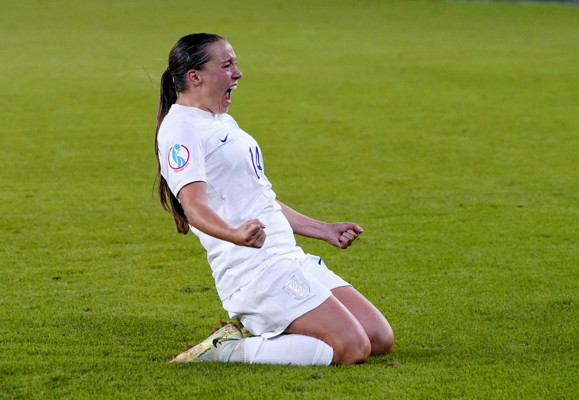Und Fran Kirby jubelt über ihr Tor zum 4:0 gegen Schweden.