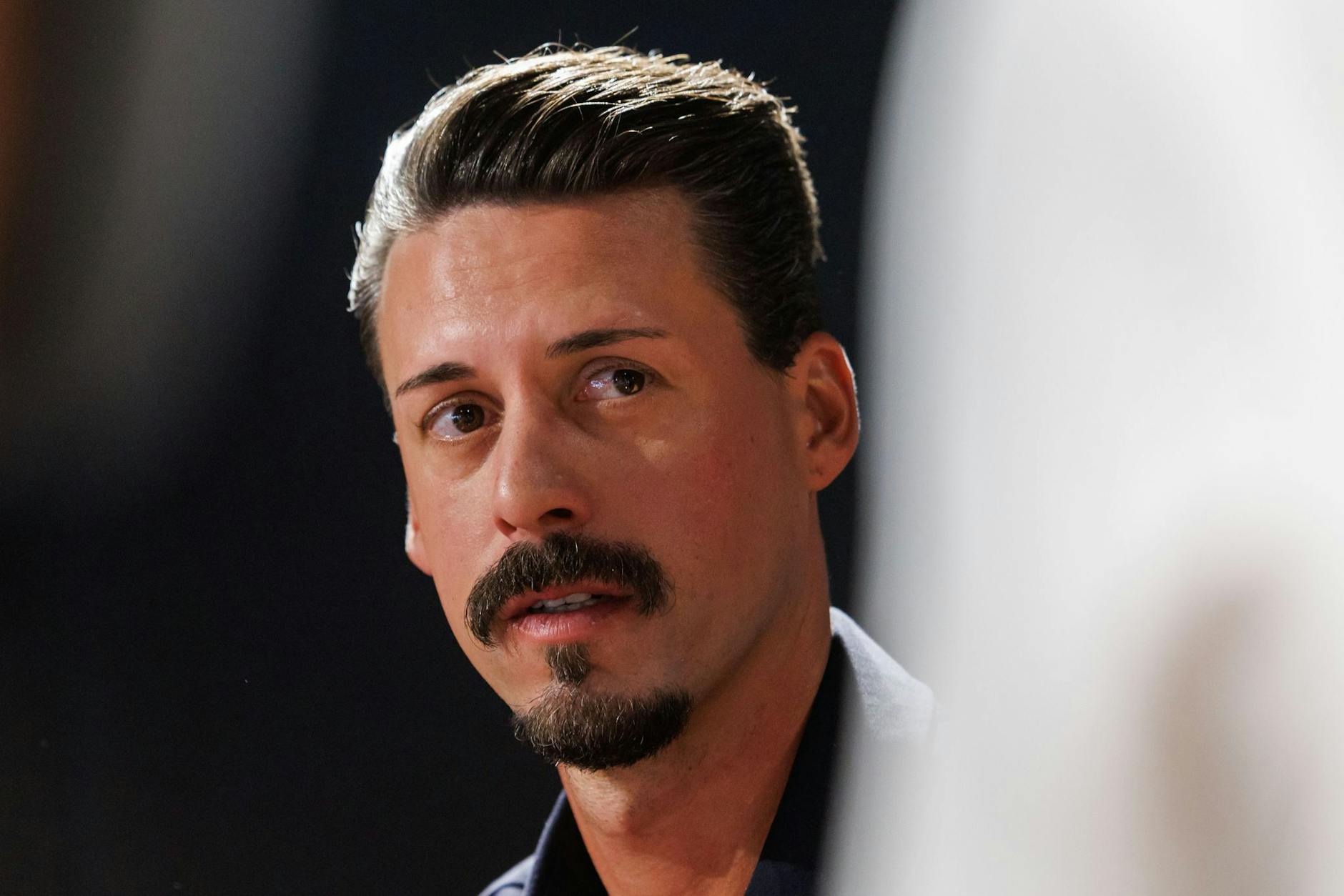 DAZN-Pressegespräch im Münchner Volkstheater mit Sandro Wagner.