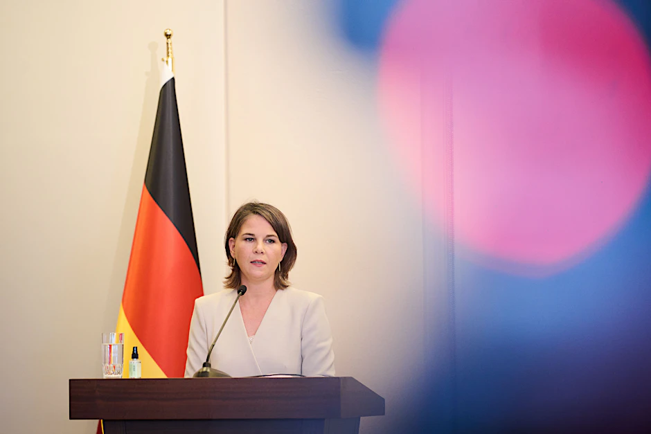 Istanbul: Deutschlands Außenministerin Annalena Baerbock (Grüne) stellt sich den Fragen von Journalisten.