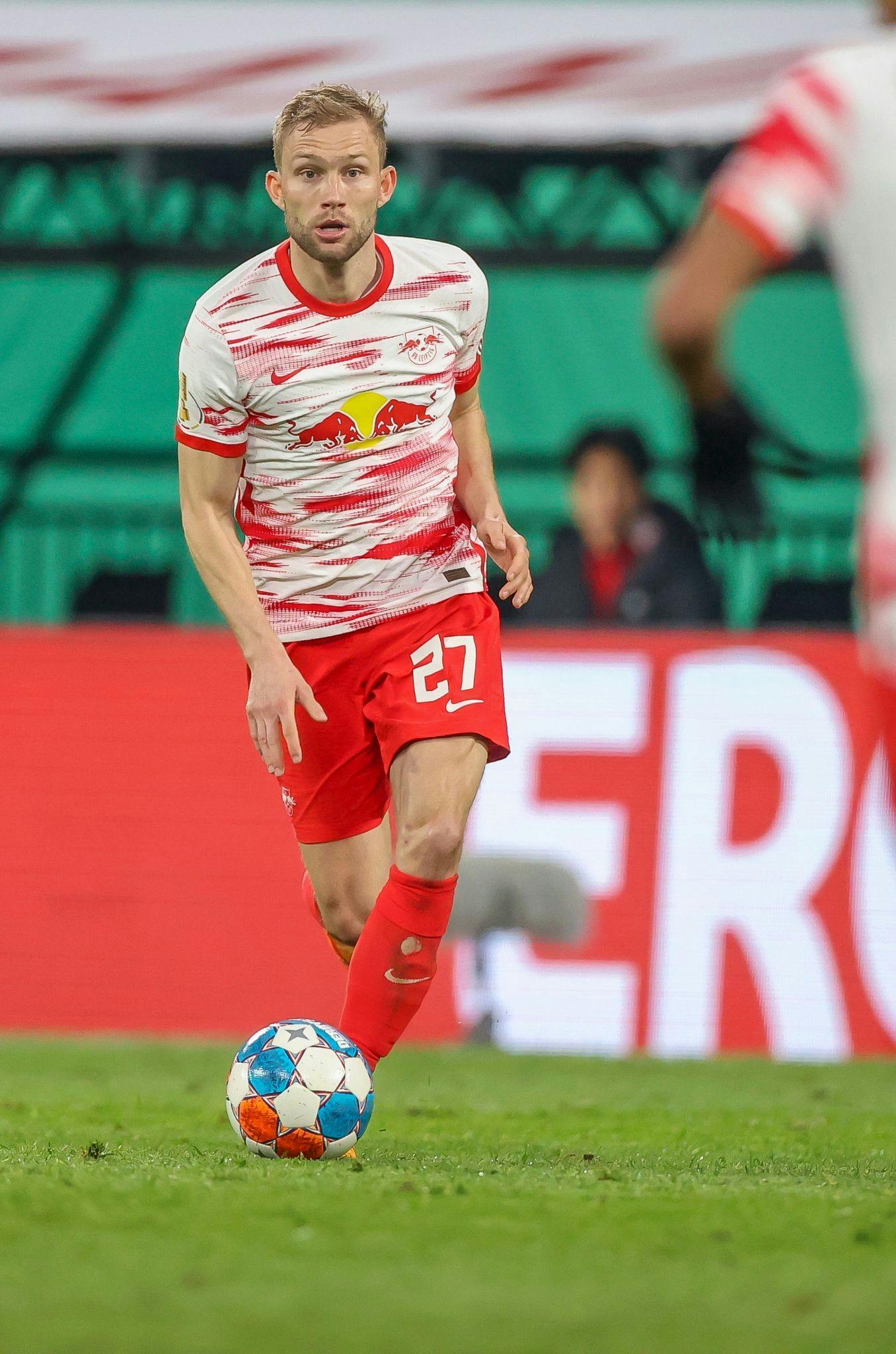 ARCHIV - Wird von den Bayern umworben: Leipzigs Spieler Konrad Laimer.
