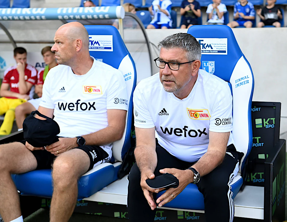 Ob Co-Trainer Markus Hoffmann (l.) am Montag neben Urs Fischer in Chemnitz auf der Bank sitzen wird oder das Spiel ohne den Cheftrainer coachen muss, wird sich erst kurzfristig zeigen.