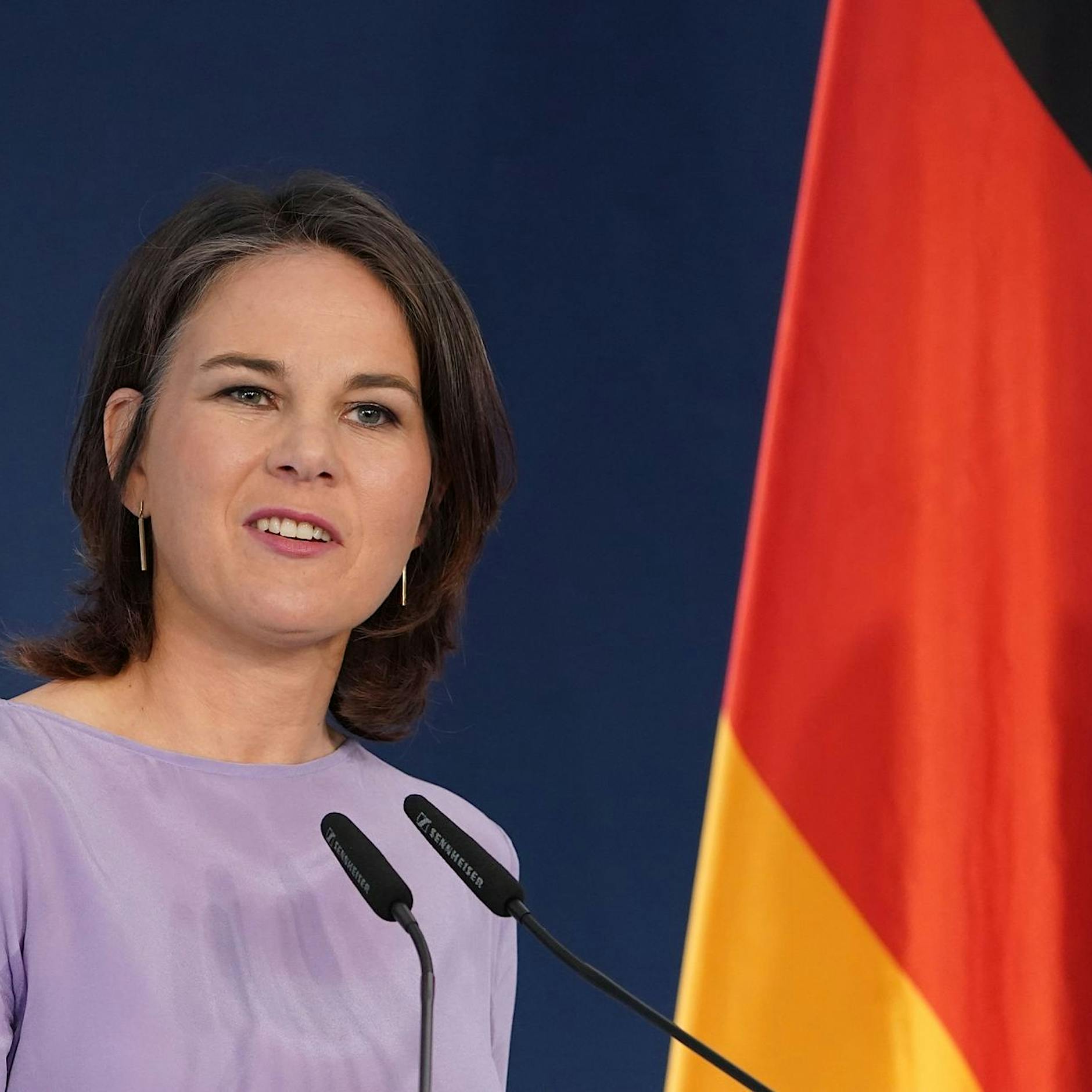 Atomwaffen-Gespräche: Baerbock reist zu UN-Konferenz nach New York