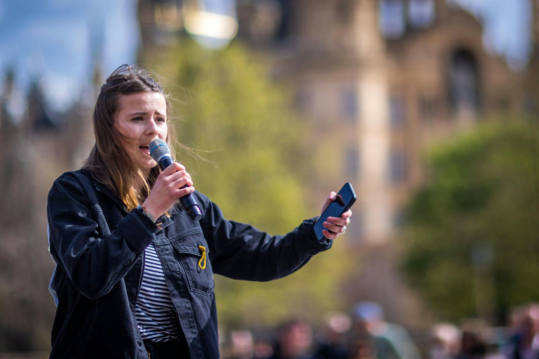 Luisa Neubauer zweifelt am Nutzen einer Verlängerung der Nutzung von Atomkraftwerken.