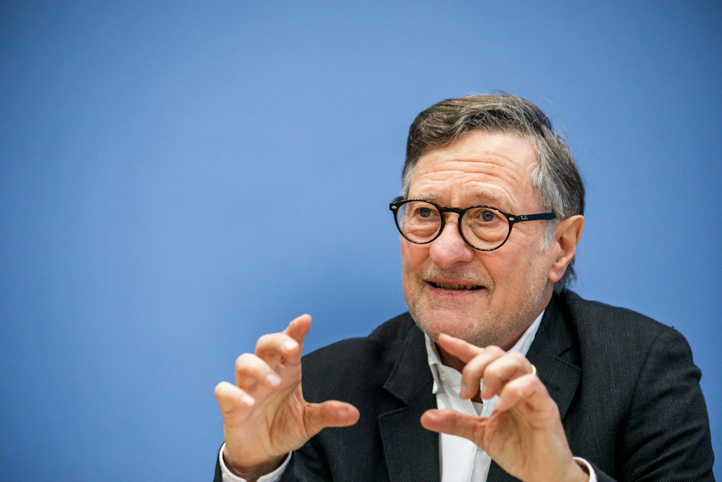Halbherziges Nachschärfen des Lobbyregisters befürchtet