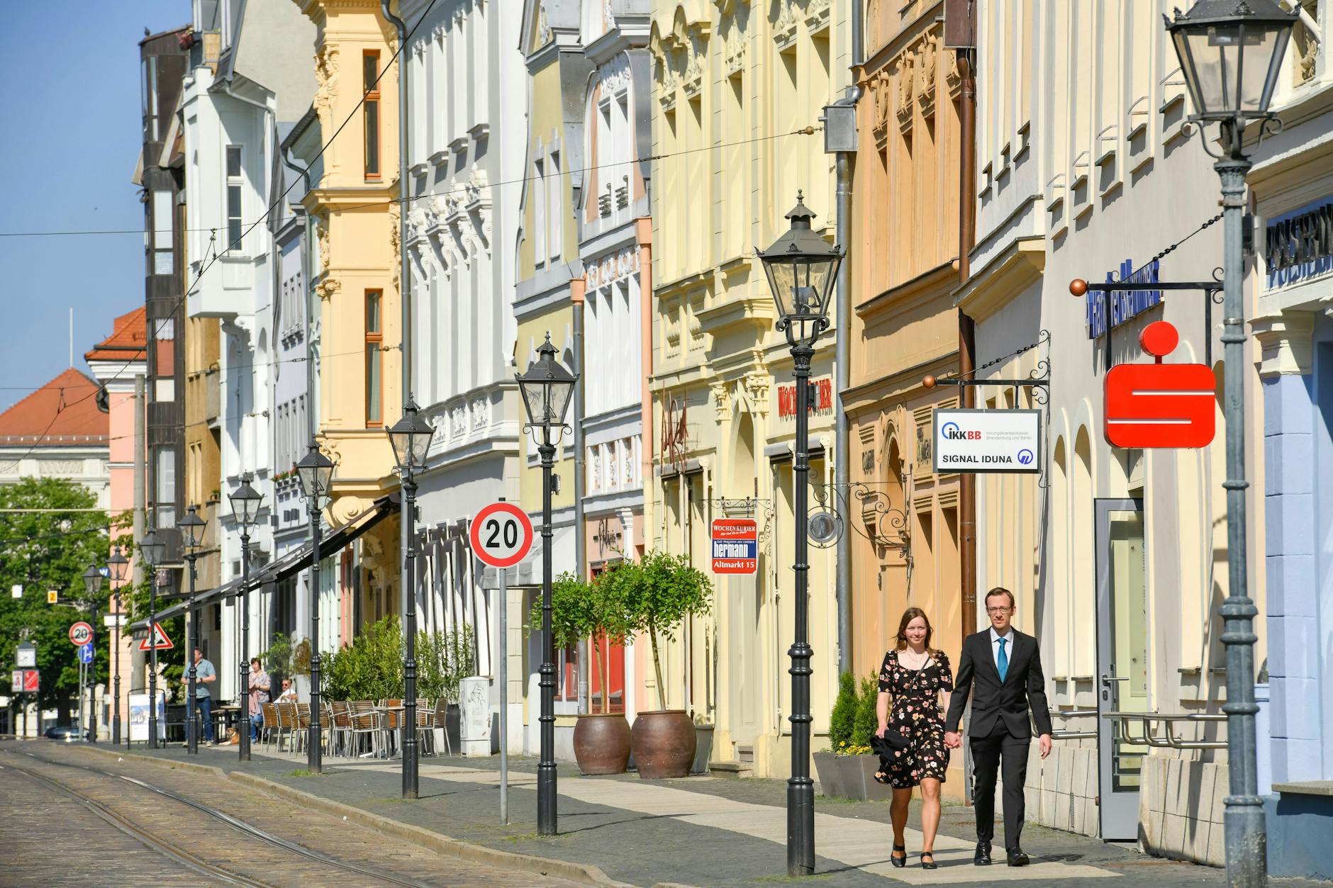 In Teilen der Cottbusser Innenstadt darf kein Alkohol mehr verzehrt werden. (Symbolbild)