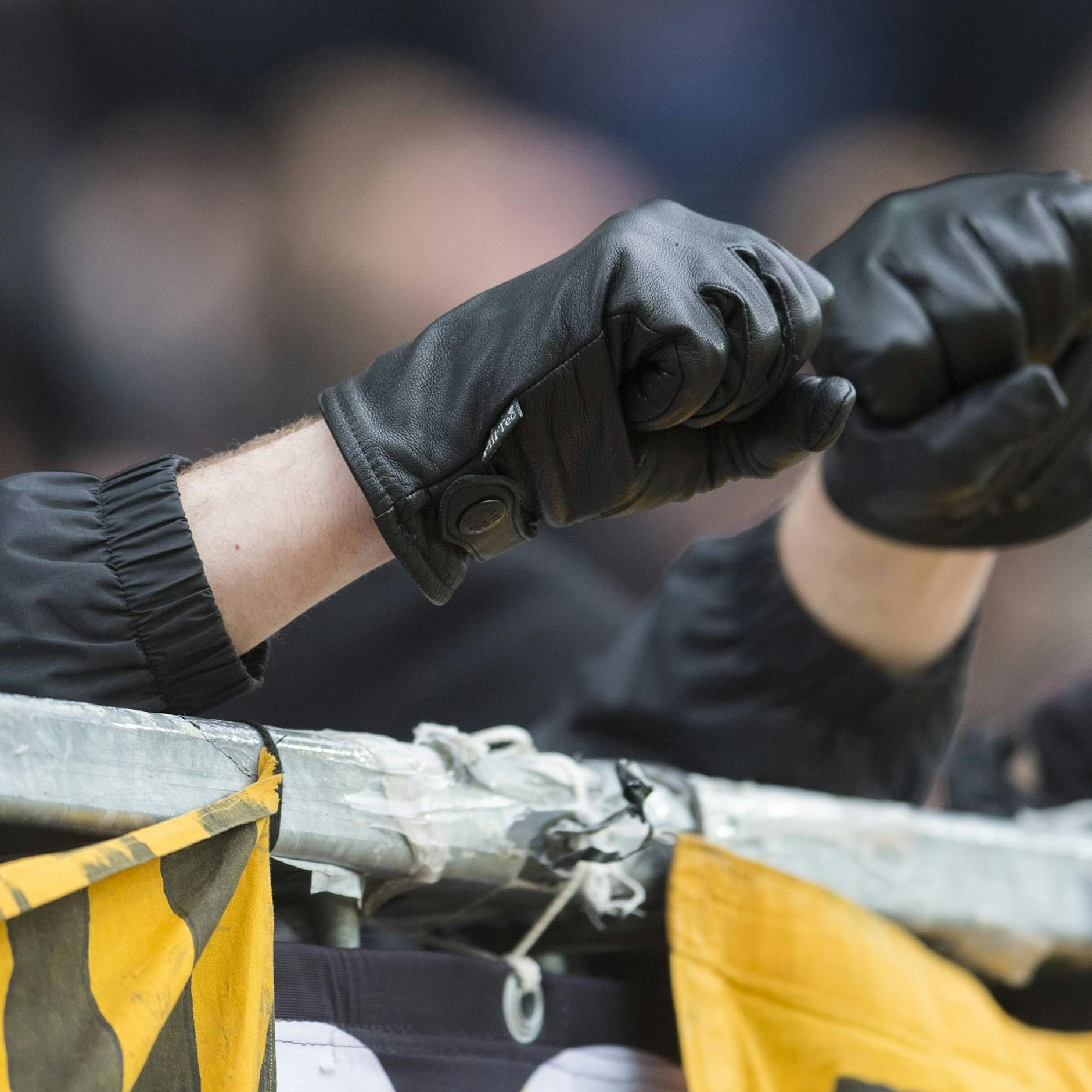 Feige Hooligan-Attacke auf Union-Fans auf der Rückfahrt aus Chemnitz