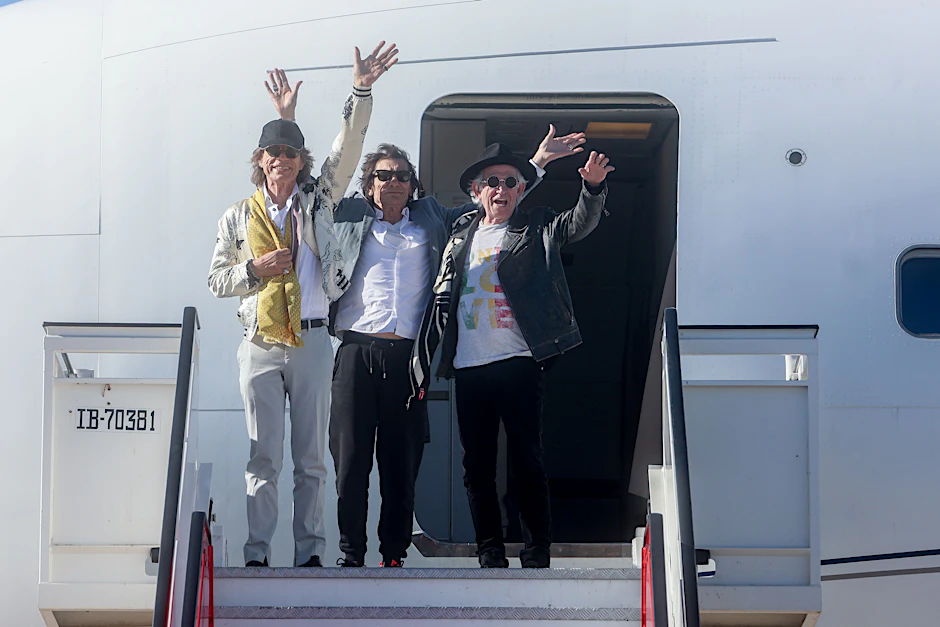 Mick Jagger, Keith Richards und Ron Wood bei einer früheren Landung in Madrid (Archivbild)