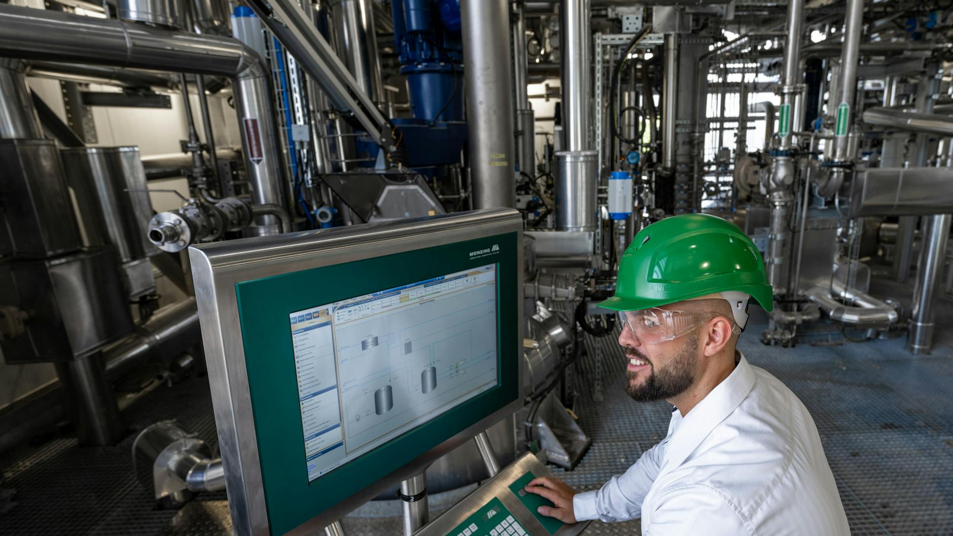 Ein Chemie-Unternehmen bei Zeitz (Sachsen-Anhalt): Diese Branche benötigt viel Erdgas.