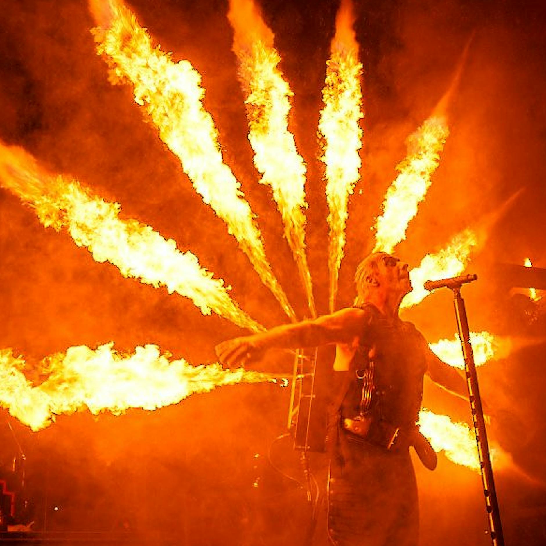 Beschwerden wegen Rammstein? Nein, danke! Diese Omis und Opis im Seniorenheim rocken jetzt mit Till Lindemann und Co.