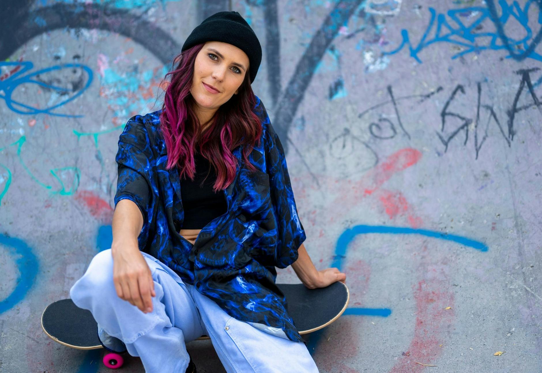 PRODUKTION - Elisabeth Furtwängler will als Rapperin durchstarten.